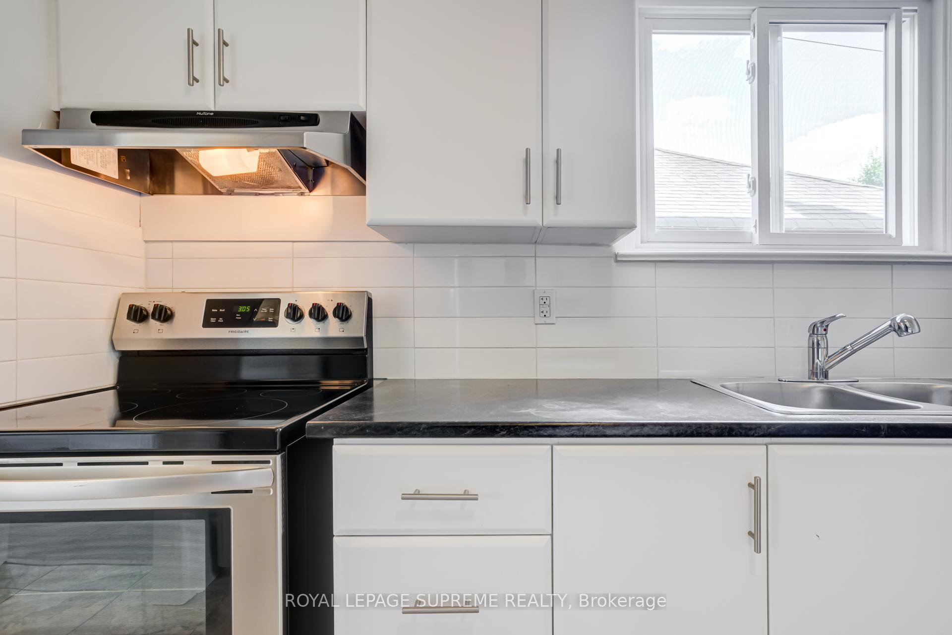 79 Lanark Avenue 1, Toronto Unit: 1
