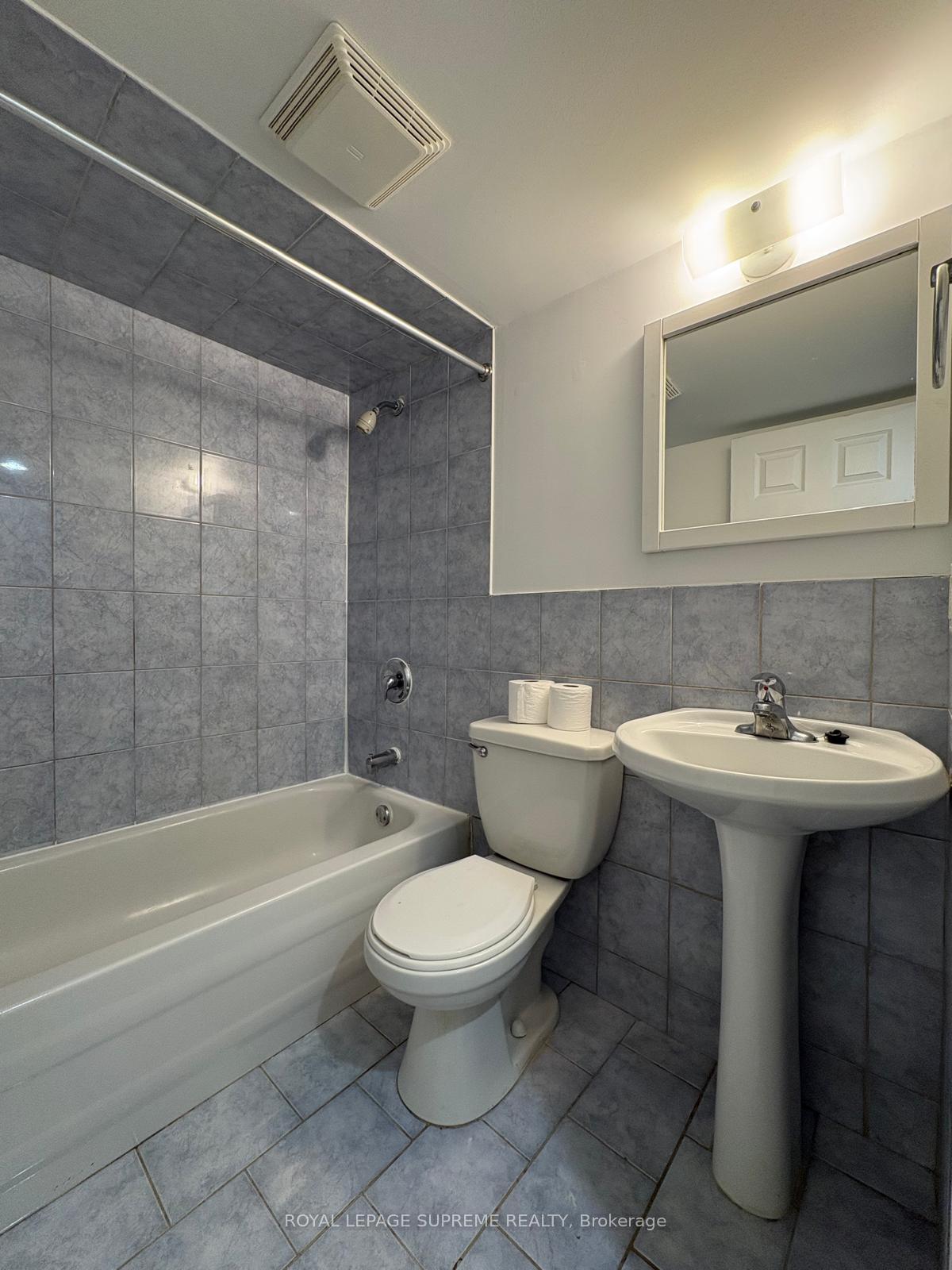1109 Davenport Road One, Toronto Unit: One
