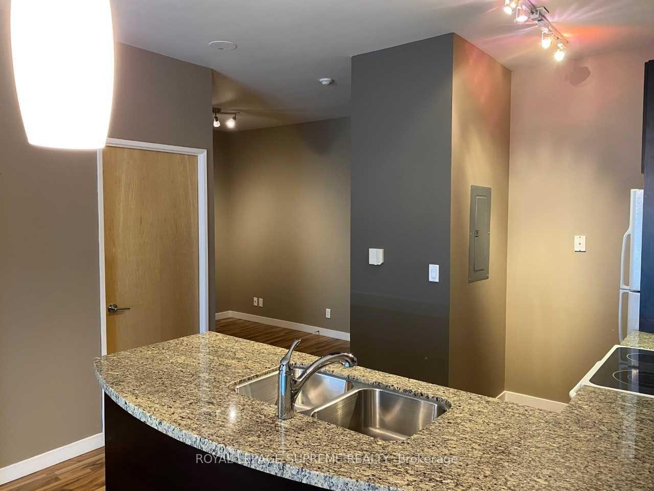 1005 King Street 703, Toronto Unit: 703
