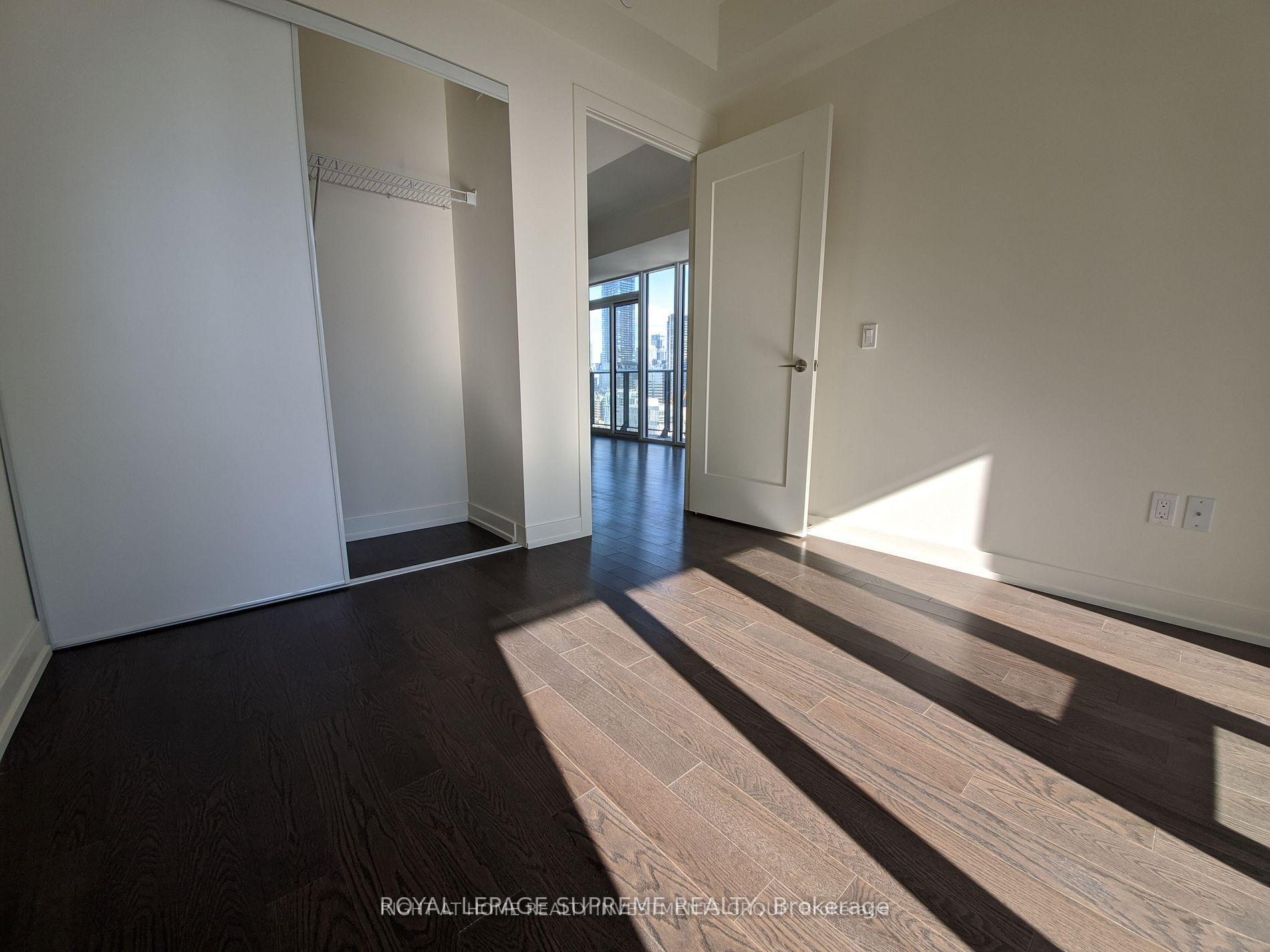 330 Richmond Street W 2315, Toronto Unit: 2315