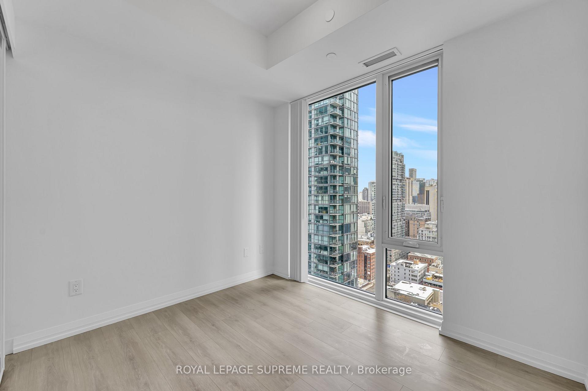 28 Widmer Street 2929, Toronto Unit: 2929