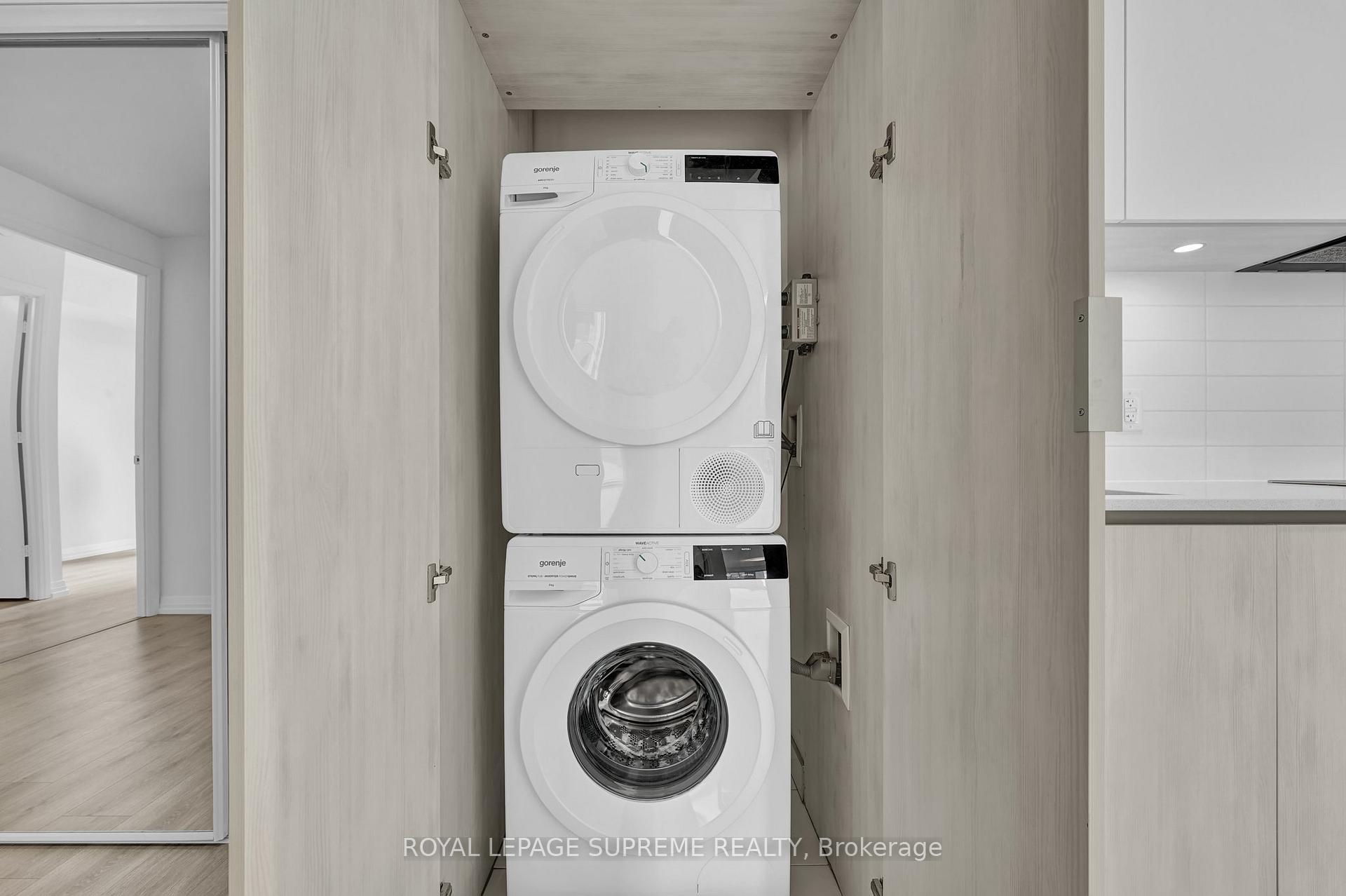 28 Widmer Street 2929, Toronto Unit: 2929