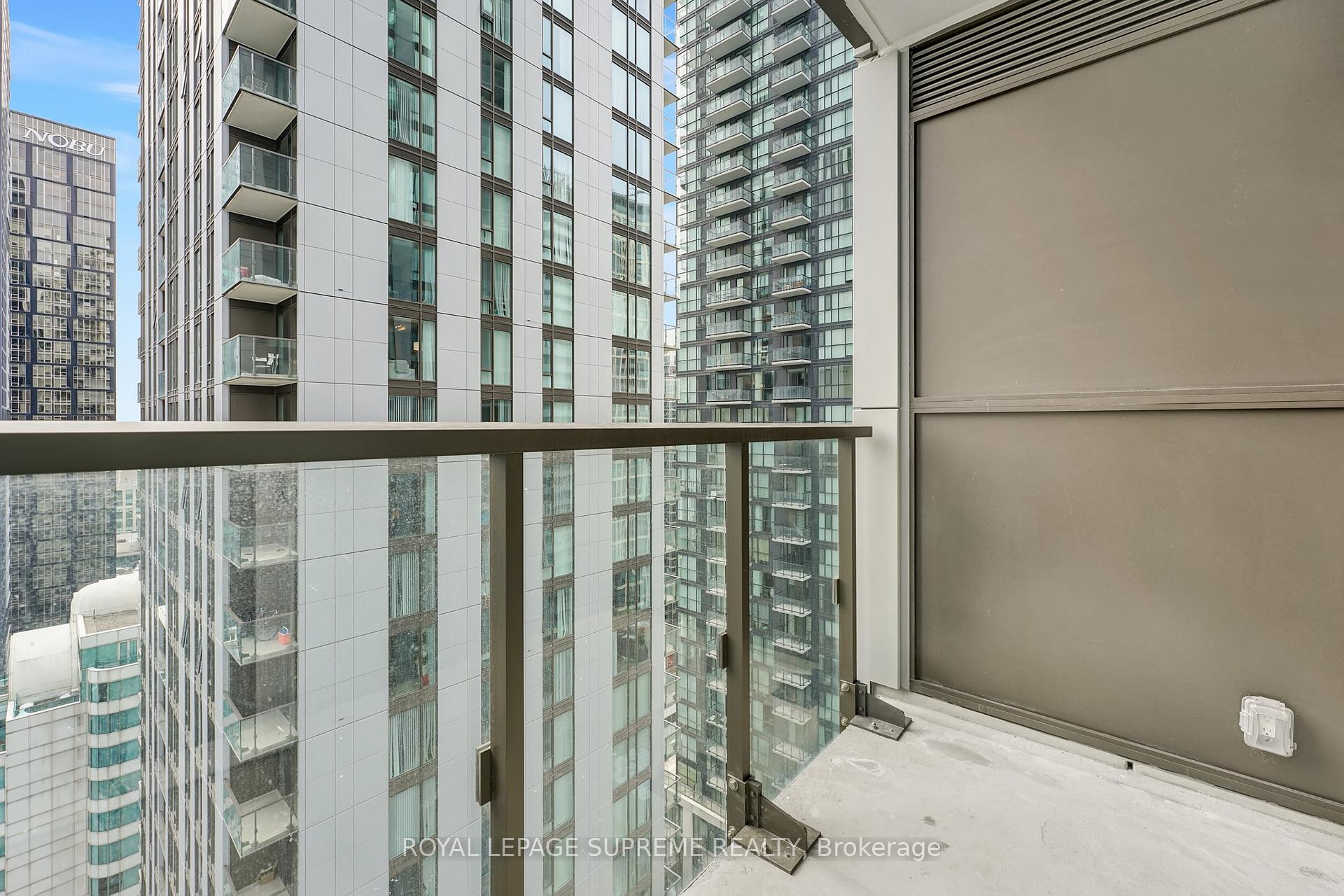28 Widmer Street 2929, Toronto Unit: 2929