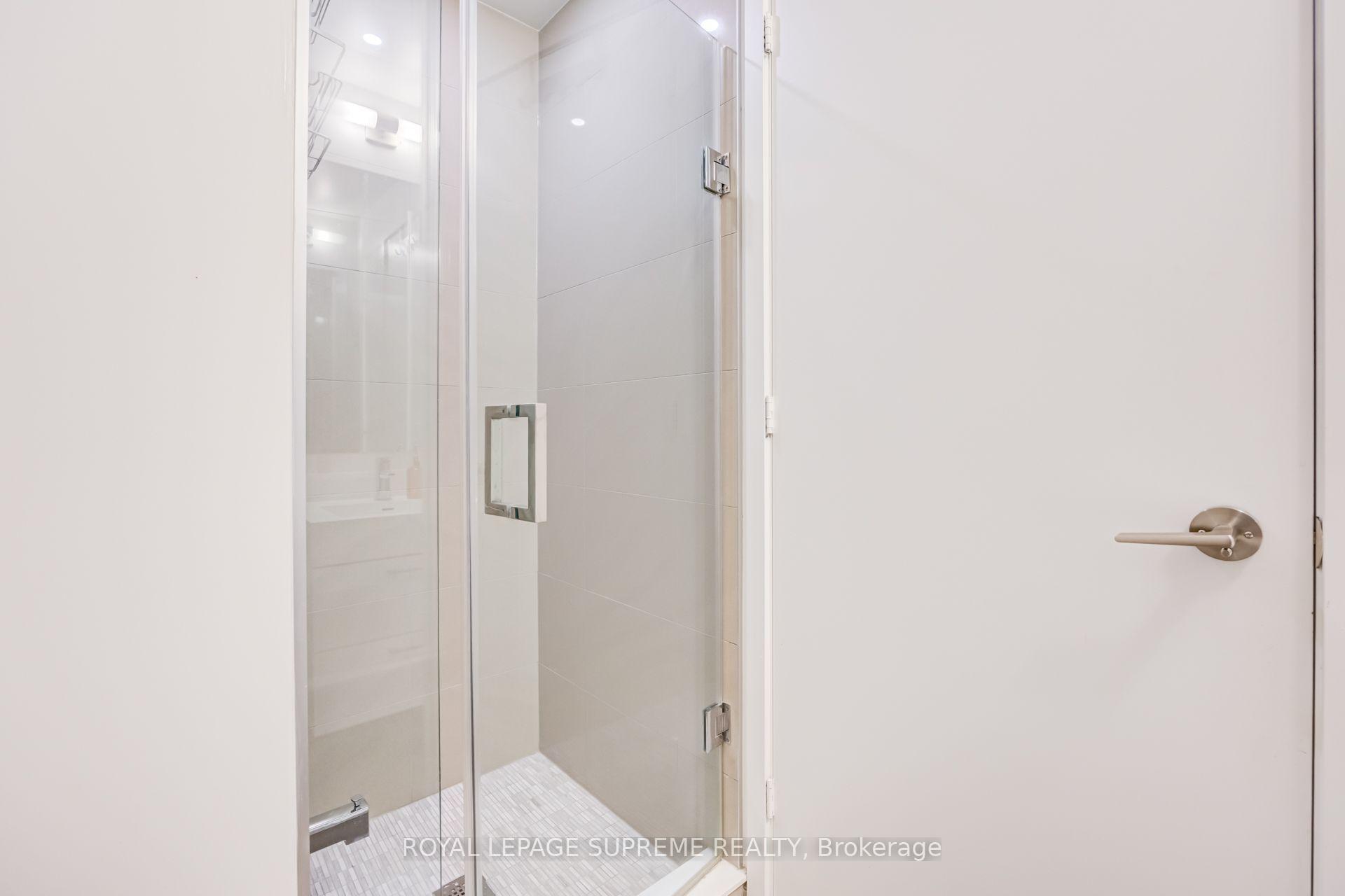 1 Yorkville Avenue 3102, Toronto Unit: 3102