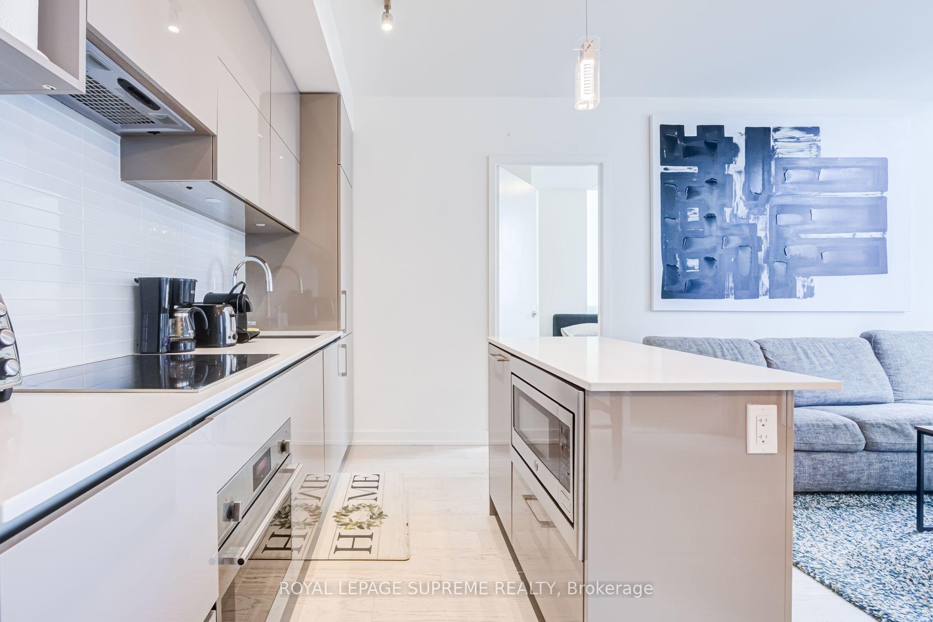 1 Yorkville Avenue 3102, Toronto Unit: 3102