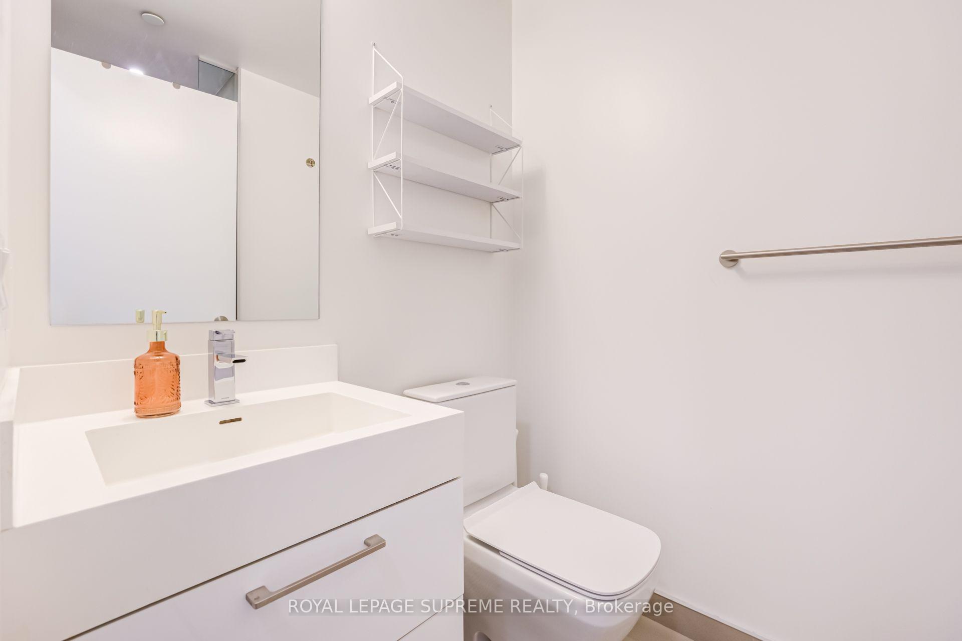 1 Yorkville Avenue 3102, Toronto Unit: 3102