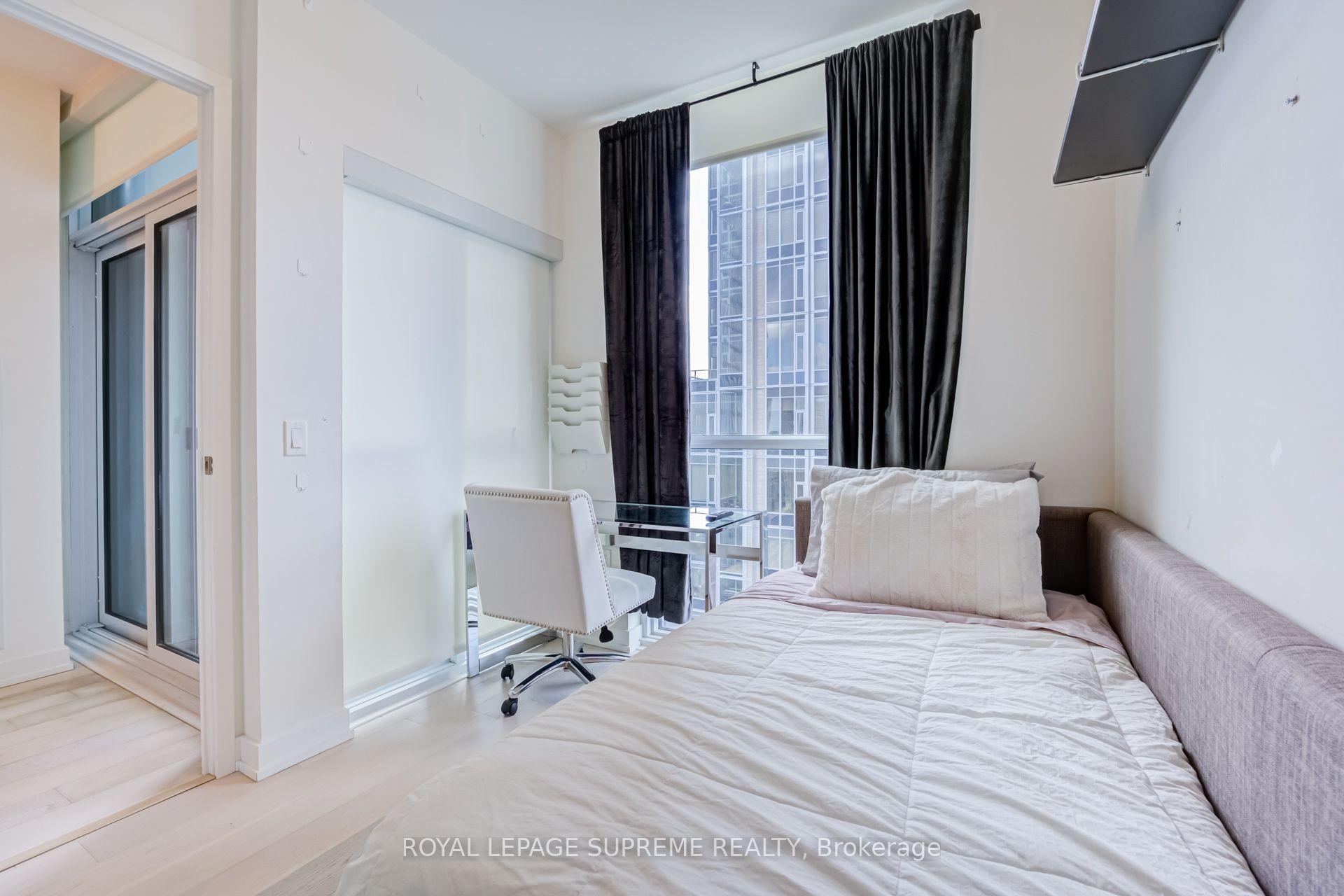 1 Yorkville Avenue 3102, Toronto Unit: 3102