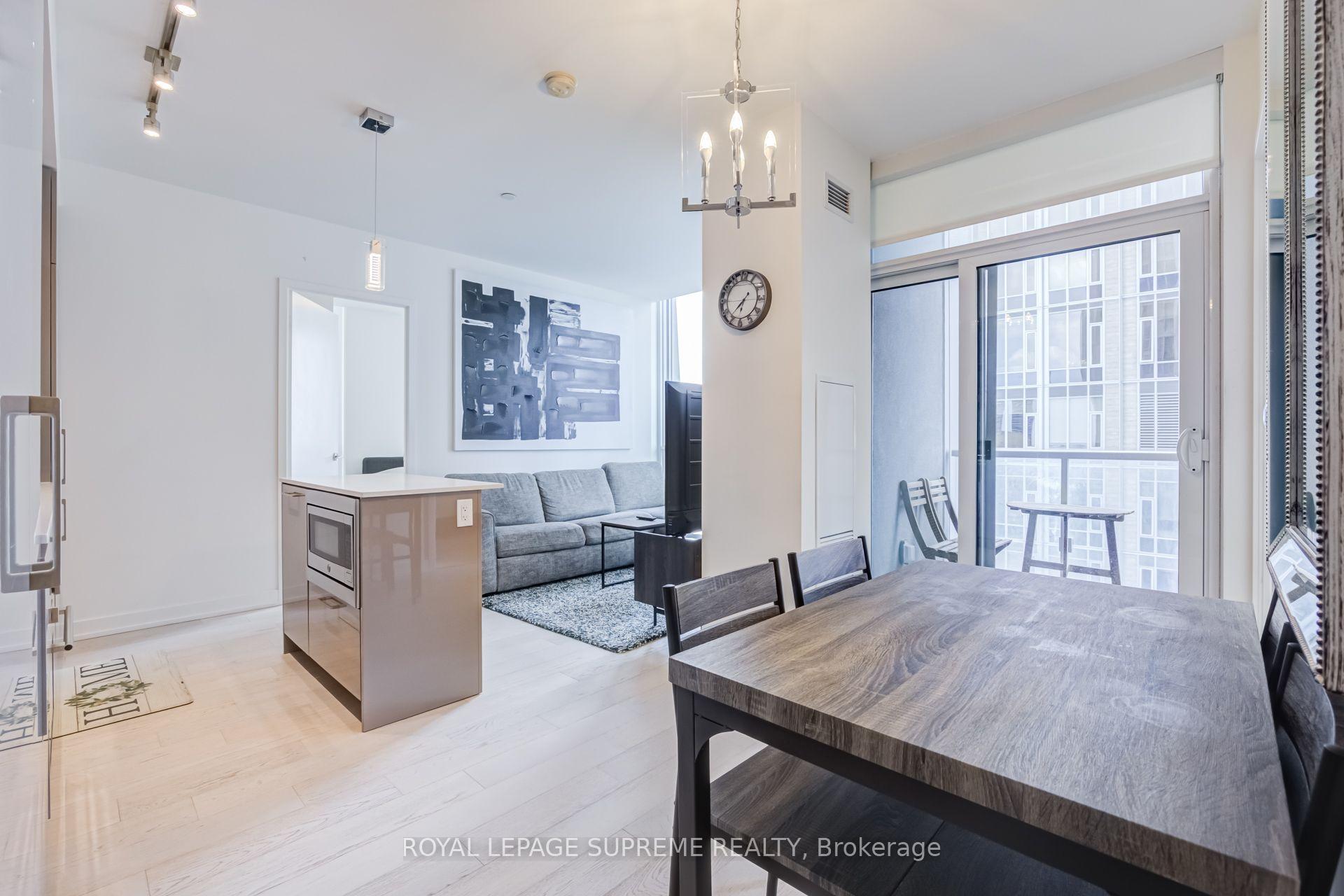 1 Yorkville Avenue 3102, Toronto Unit: 3102