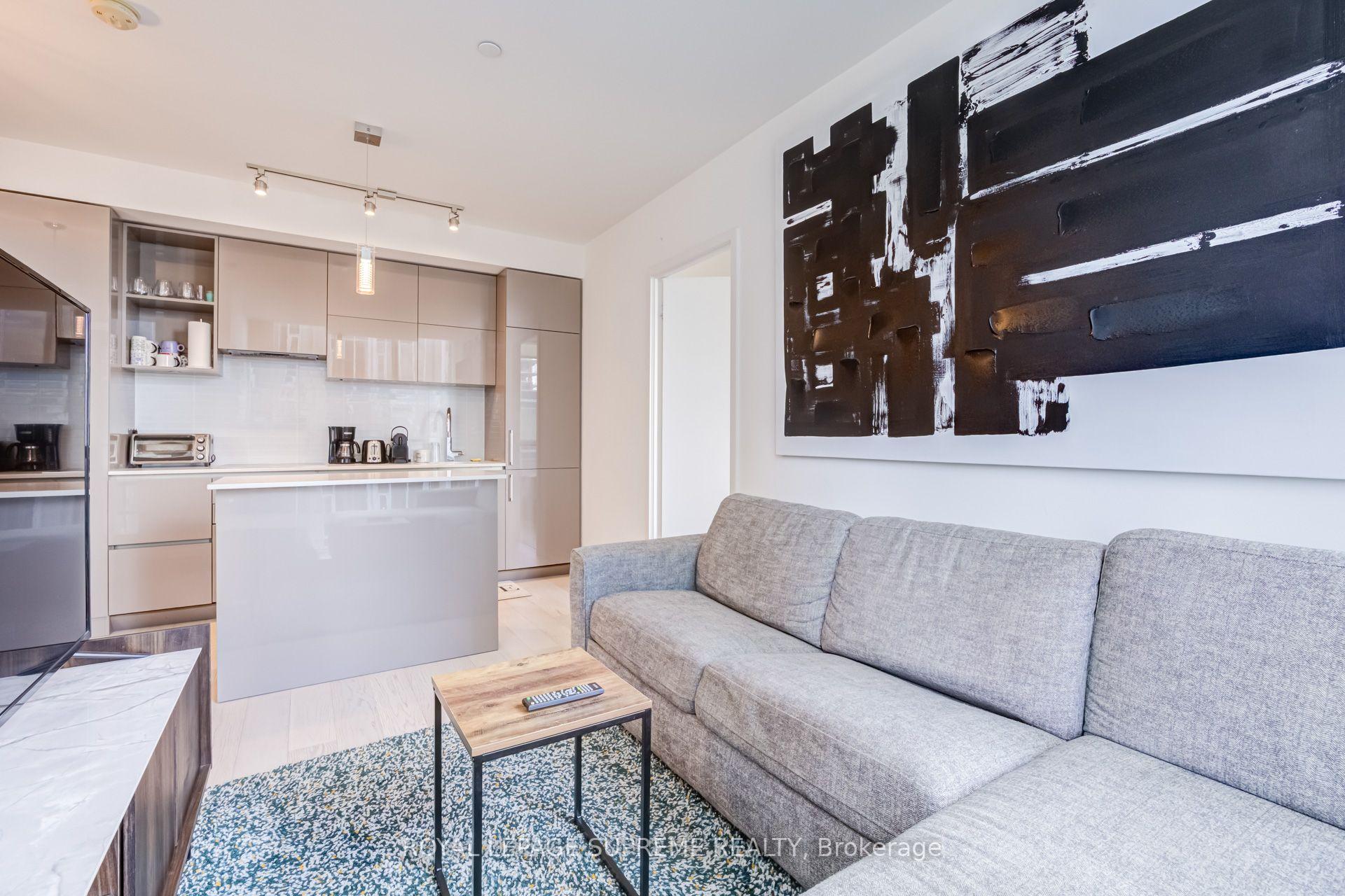 1 Yorkville Avenue 3102, Toronto Unit: 3102