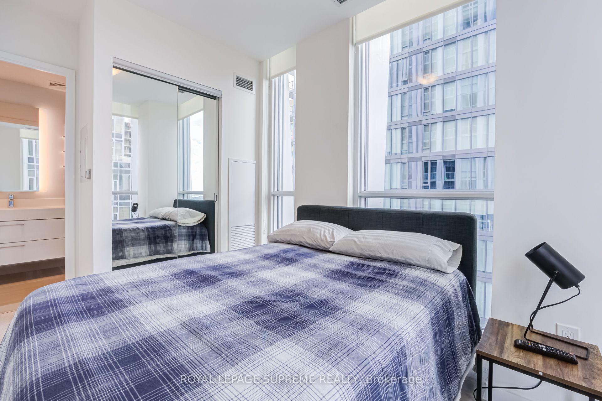1 Yorkville Avenue 3102, Toronto Unit: 3102