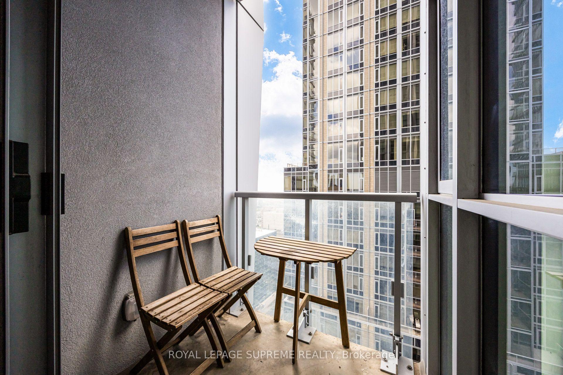 1 Yorkville Avenue 3102, Toronto Unit: 3102