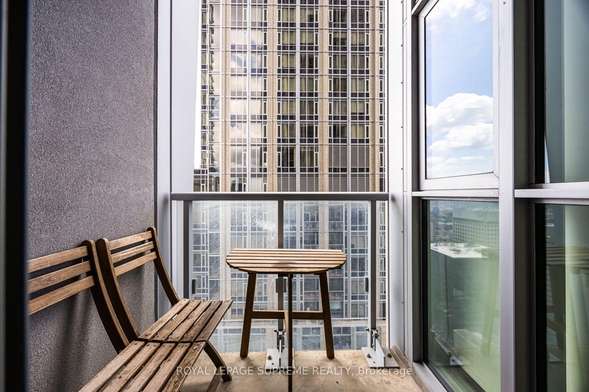 1 Yorkville Avenue 3102, Toronto Unit: 3102