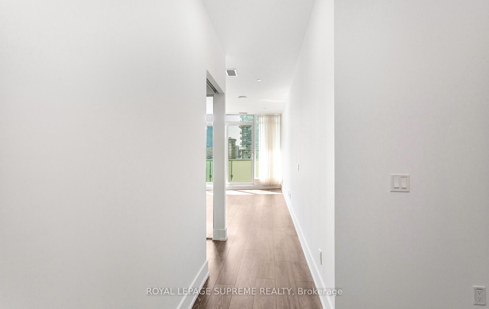 403 Church Street 1701, Toronto Unit: 1701