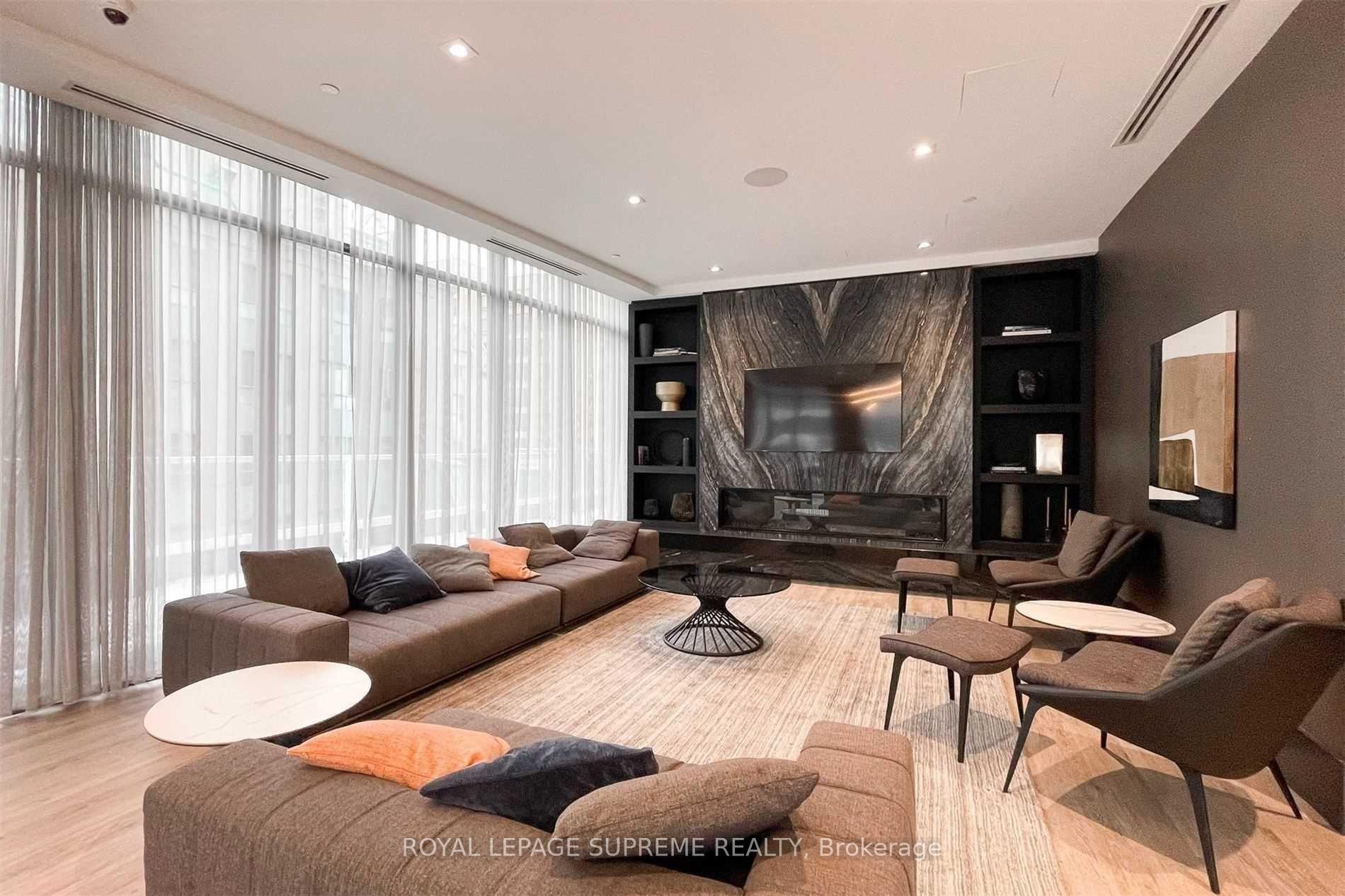403 Church Street 1701, Toronto Unit: 1701