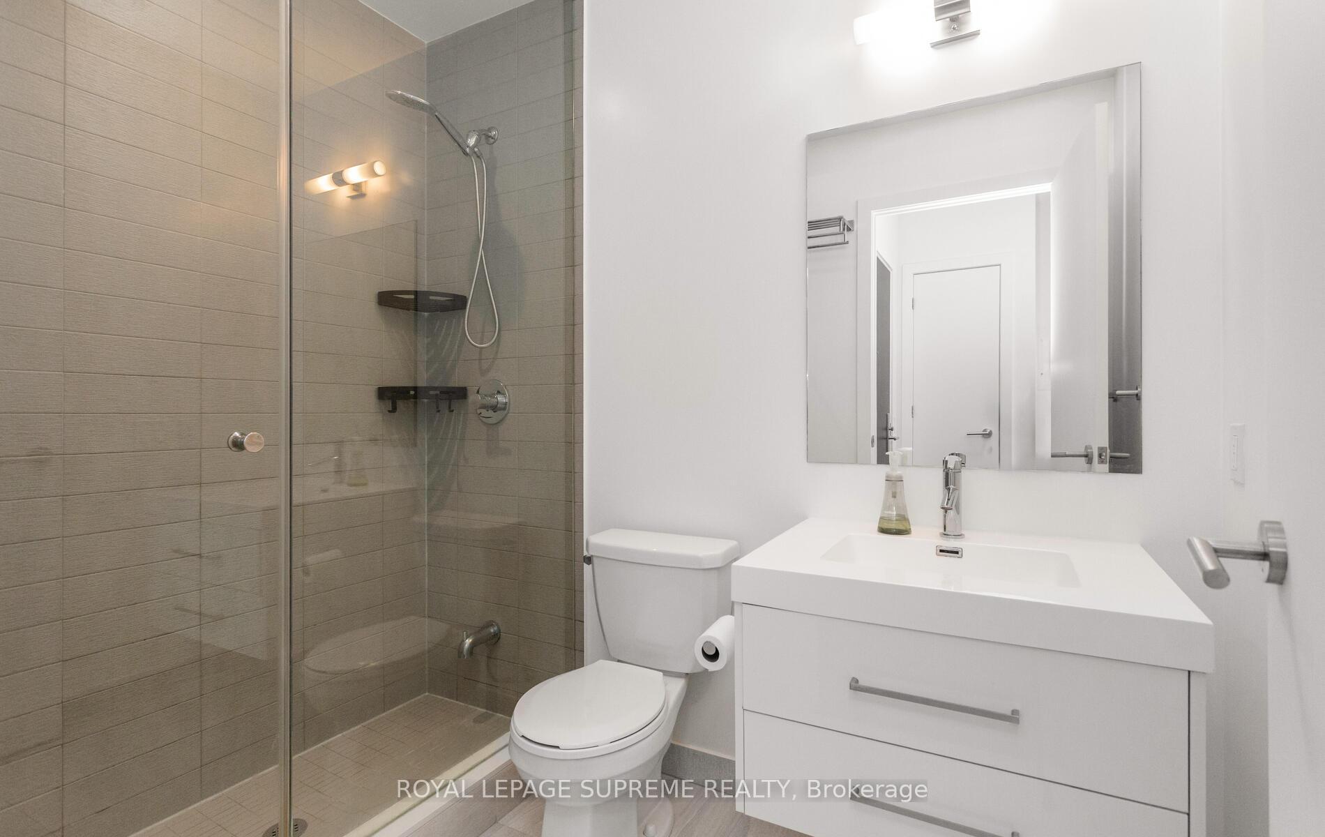 403 Church Street 1701, Toronto Unit: 1701