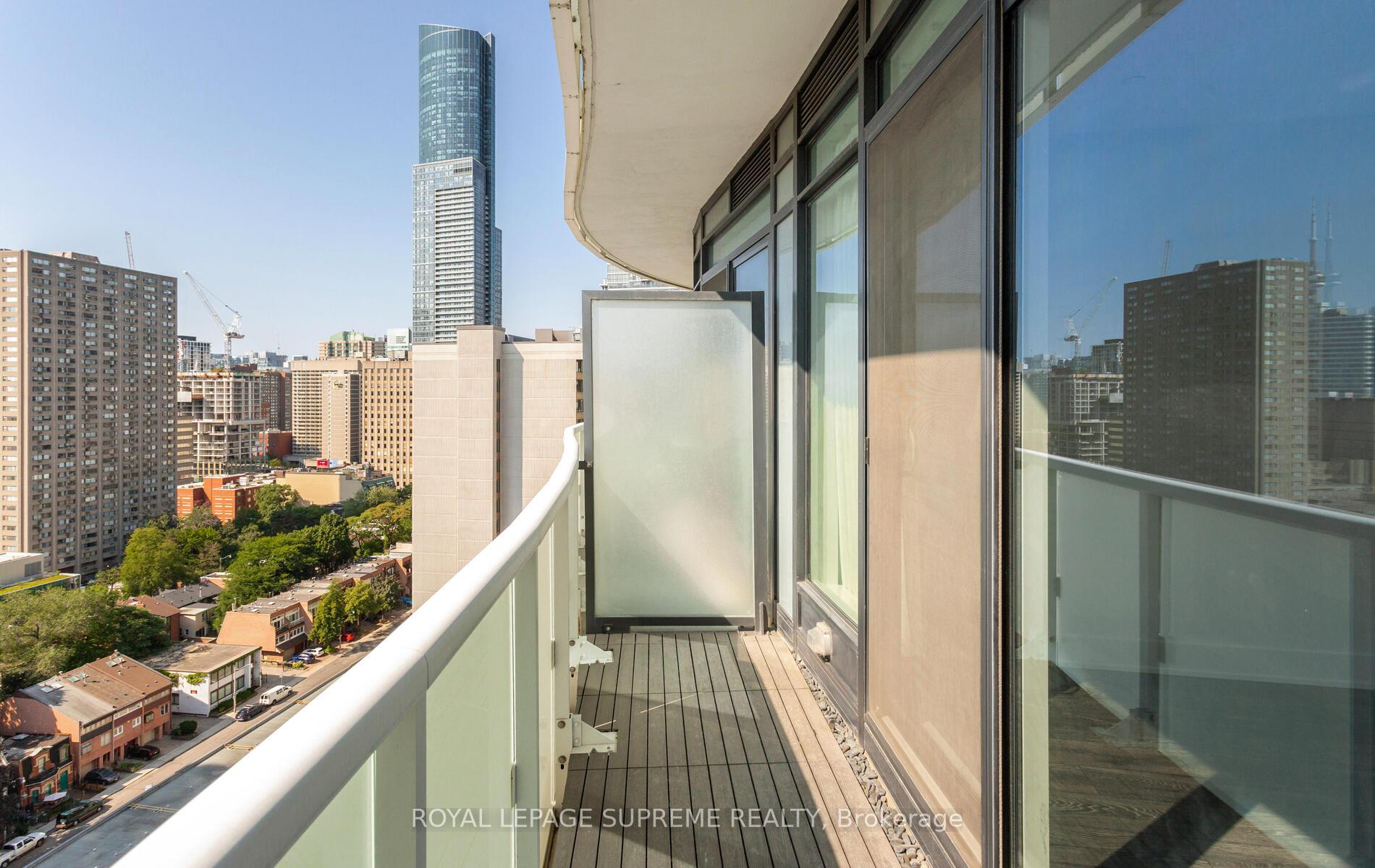 403 Church Street 1701, Toronto Unit: 1701