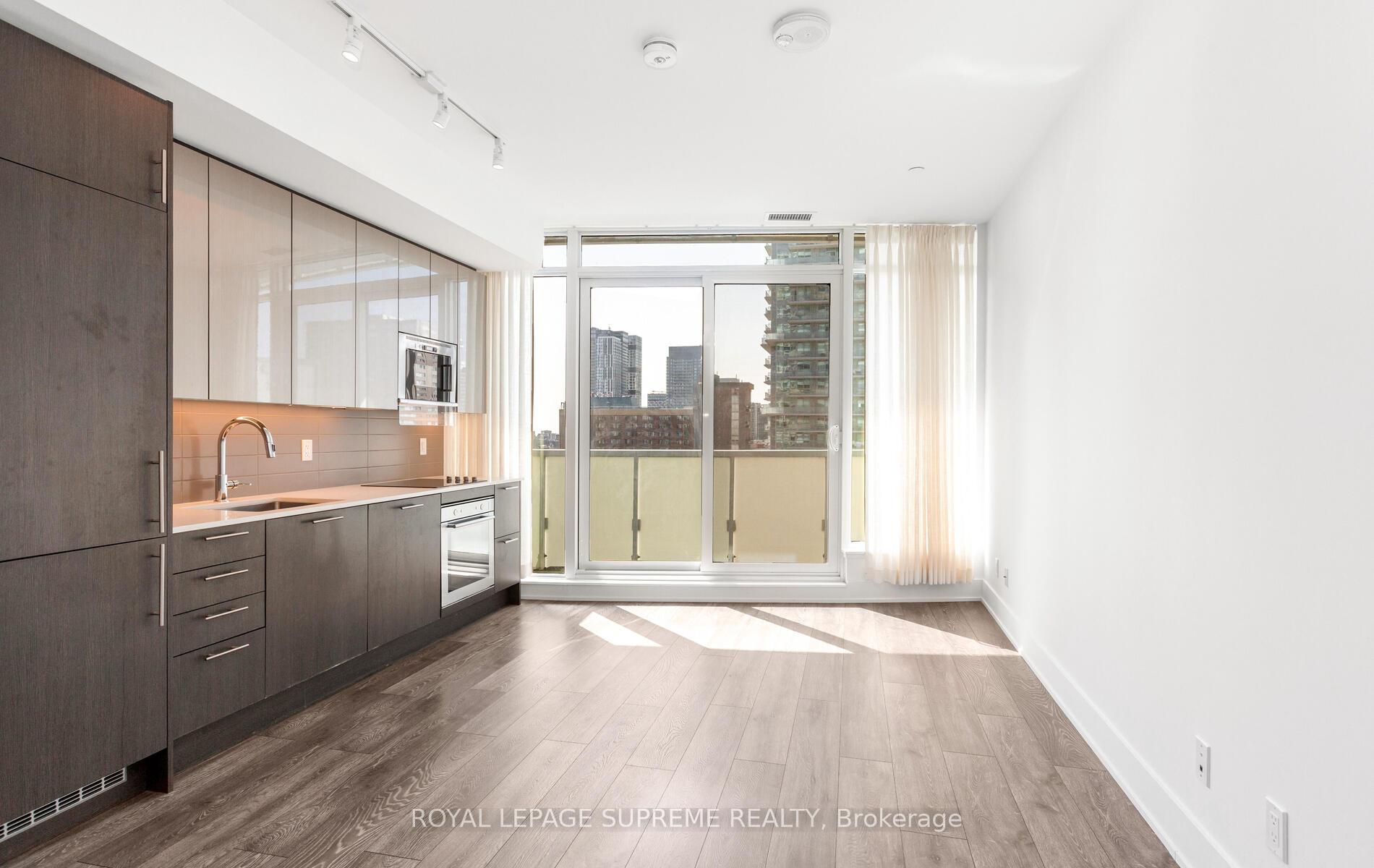 403 Church Street 1701, Toronto Unit: 1701