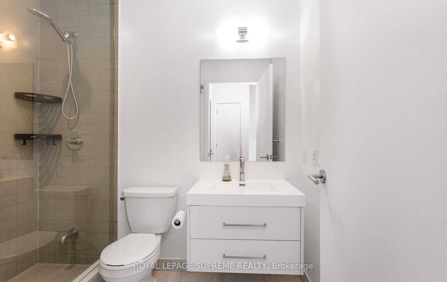 403 Church Street 1701, Toronto Unit: 1701