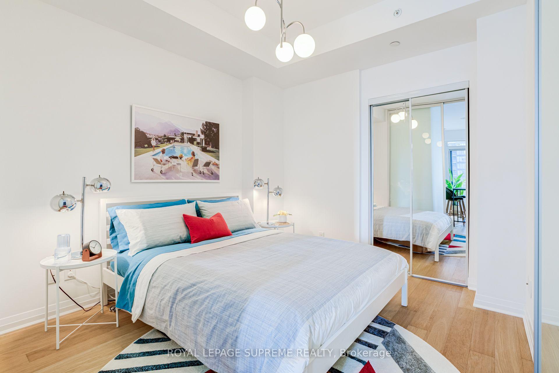 8 Mercer Street 1710, Toronto Unit: 1710