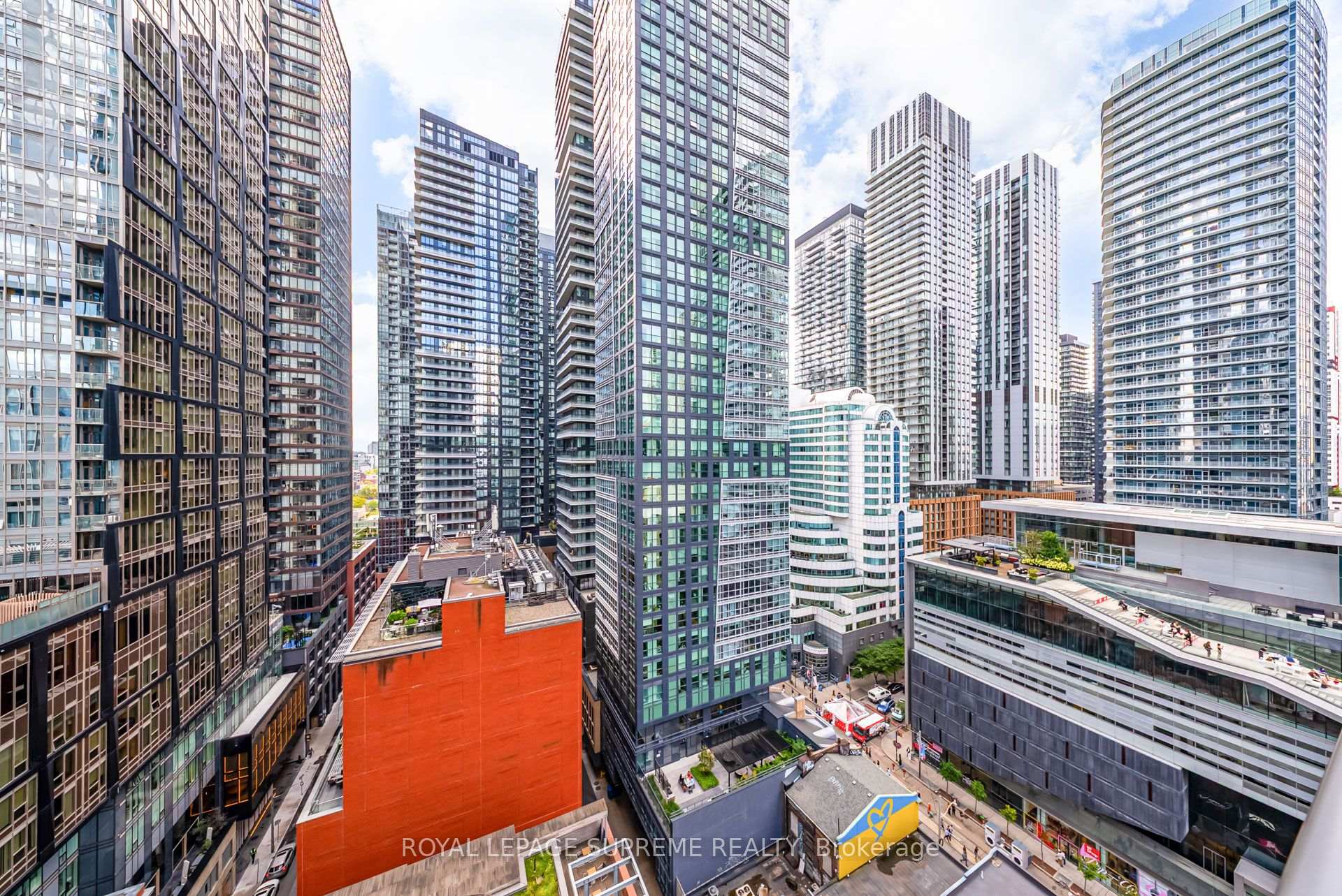 8 Mercer Street 1710, Toronto Unit: 1710