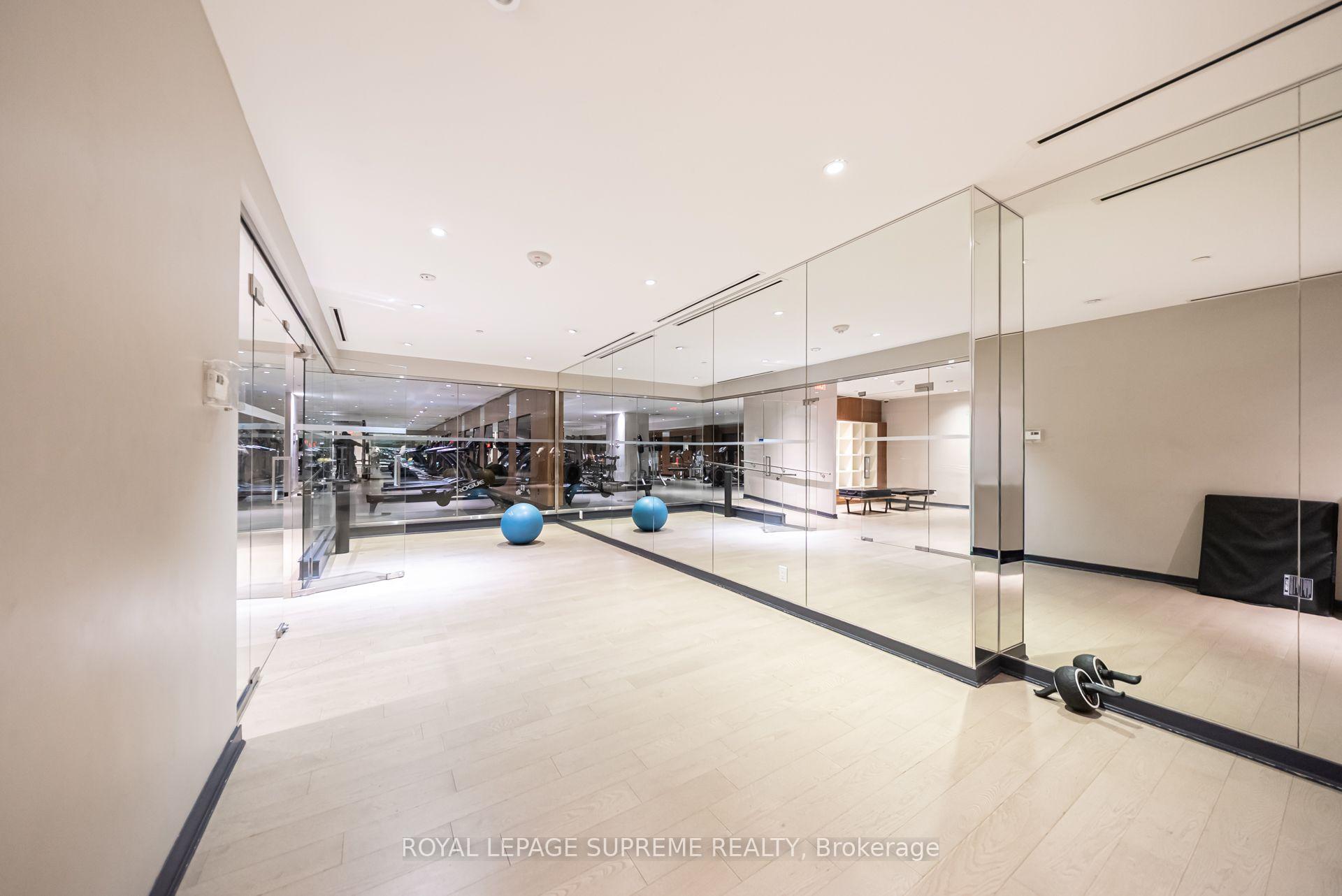 8 Mercer Street 1710, Toronto Unit: 1710