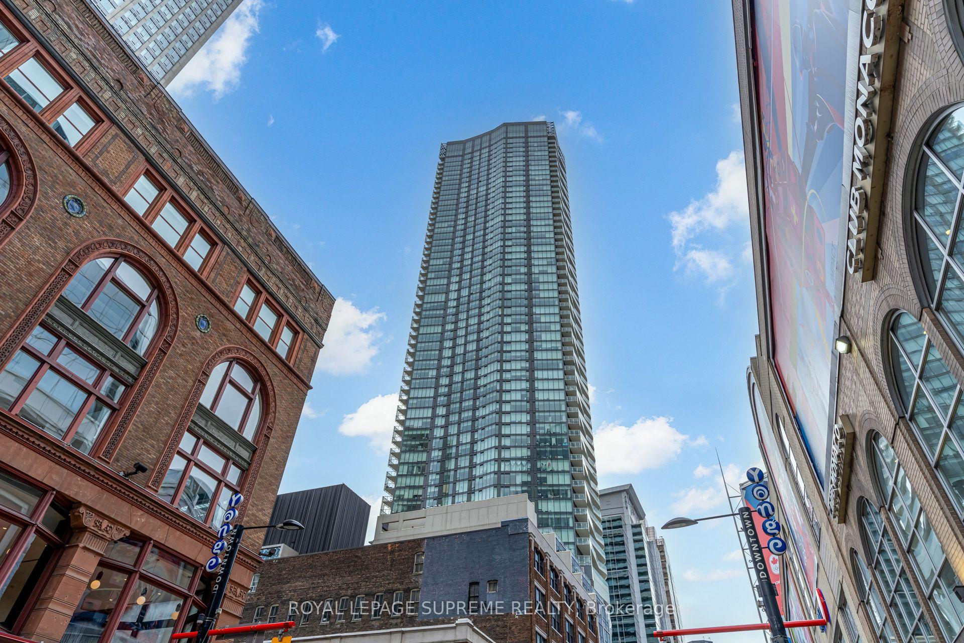 197 Yonge Street 2112, Toronto Unit: 2112