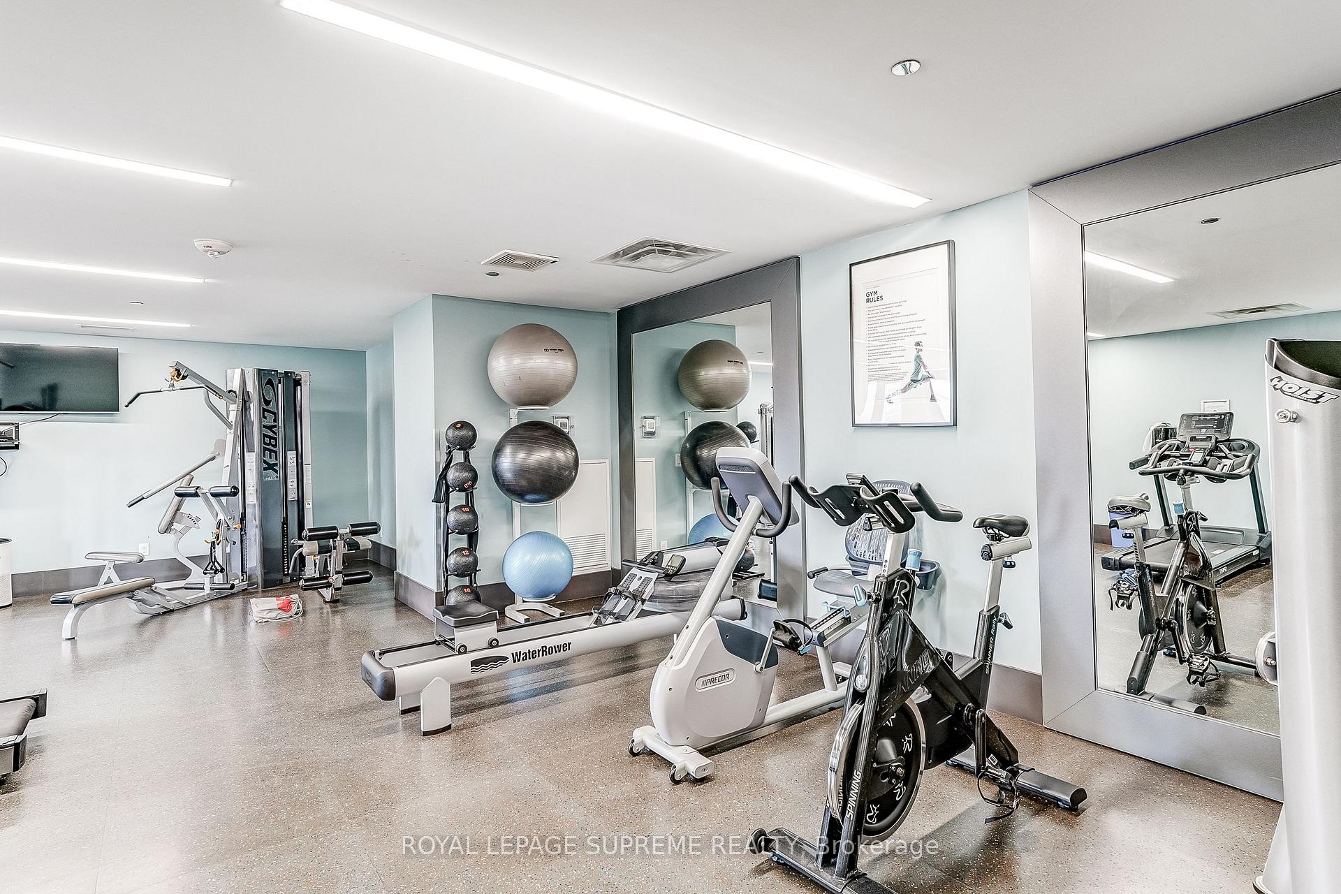 297 College Street 720, Toronto Unit: 720