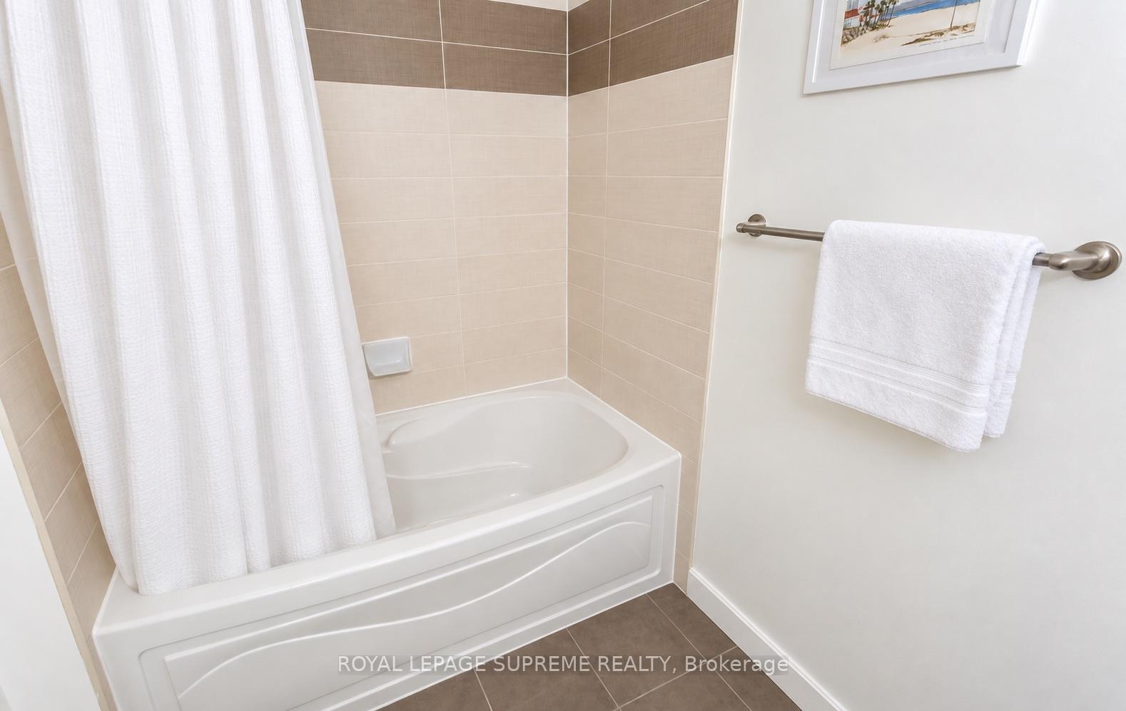 18 Harbour Street 1709, Toronto Unit: 1709