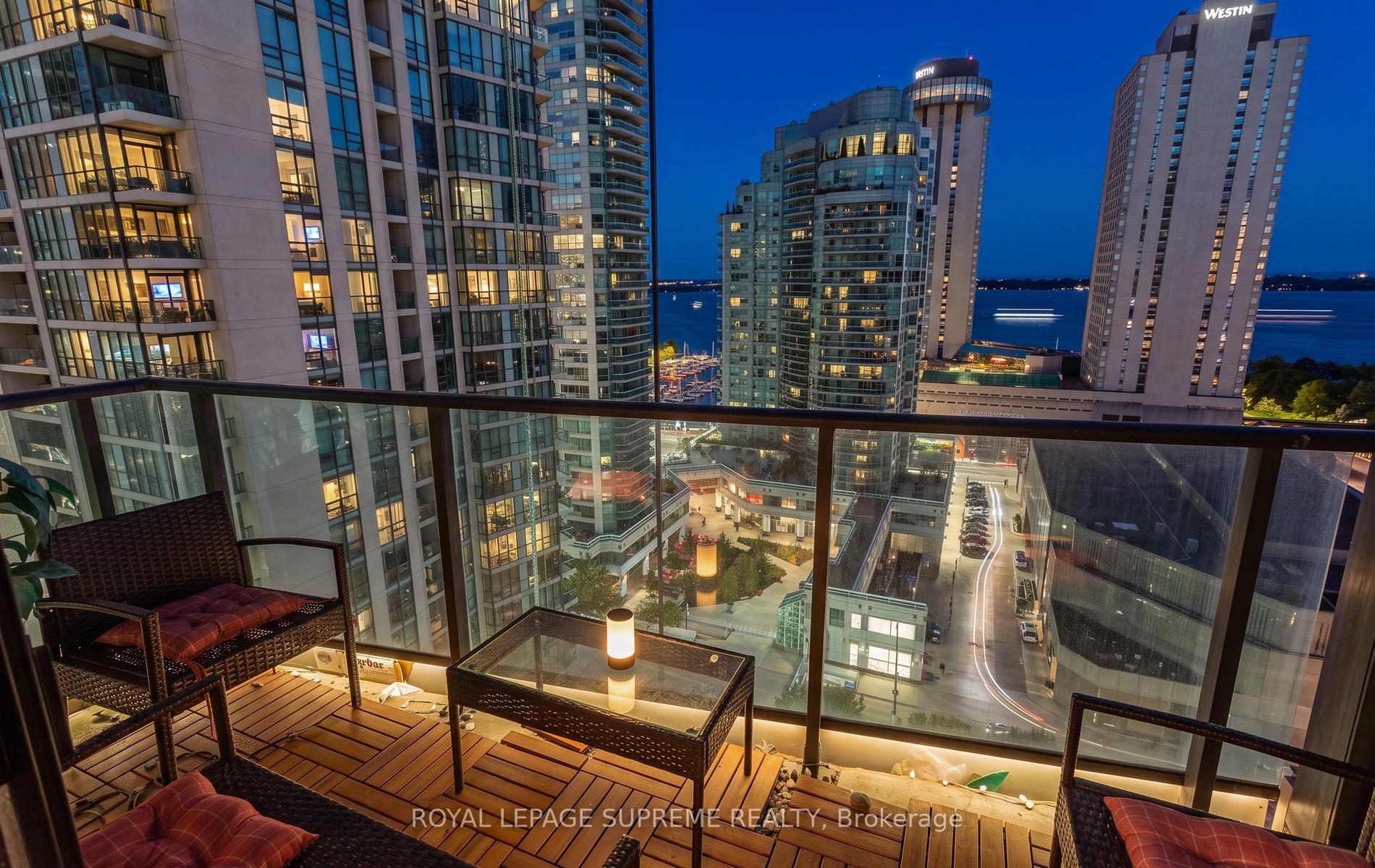 18 Harbour Street 1709, Toronto Unit: 1709