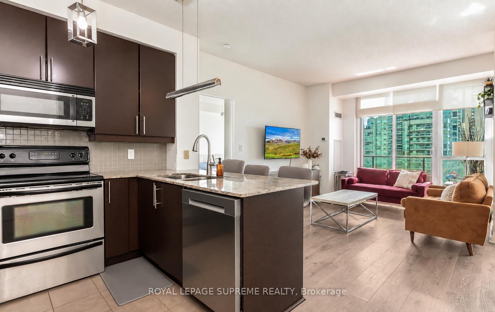 18 Harbour Street 1709, Toronto Unit: 1709
