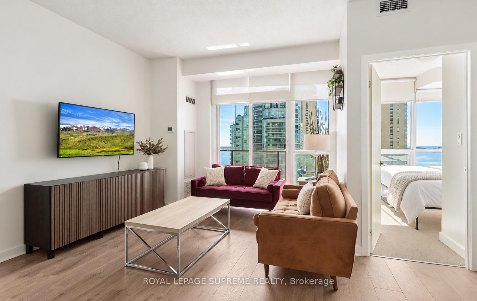 18 Harbour Street 1709, Toronto Unit: 1709
