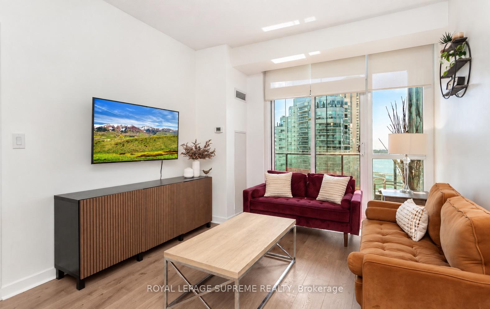 18 Harbour Street 1709, Toronto Unit: 1709