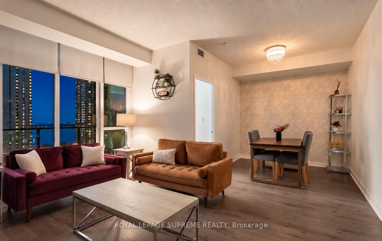 18 Harbour Street 1709, Toronto Unit: 1709