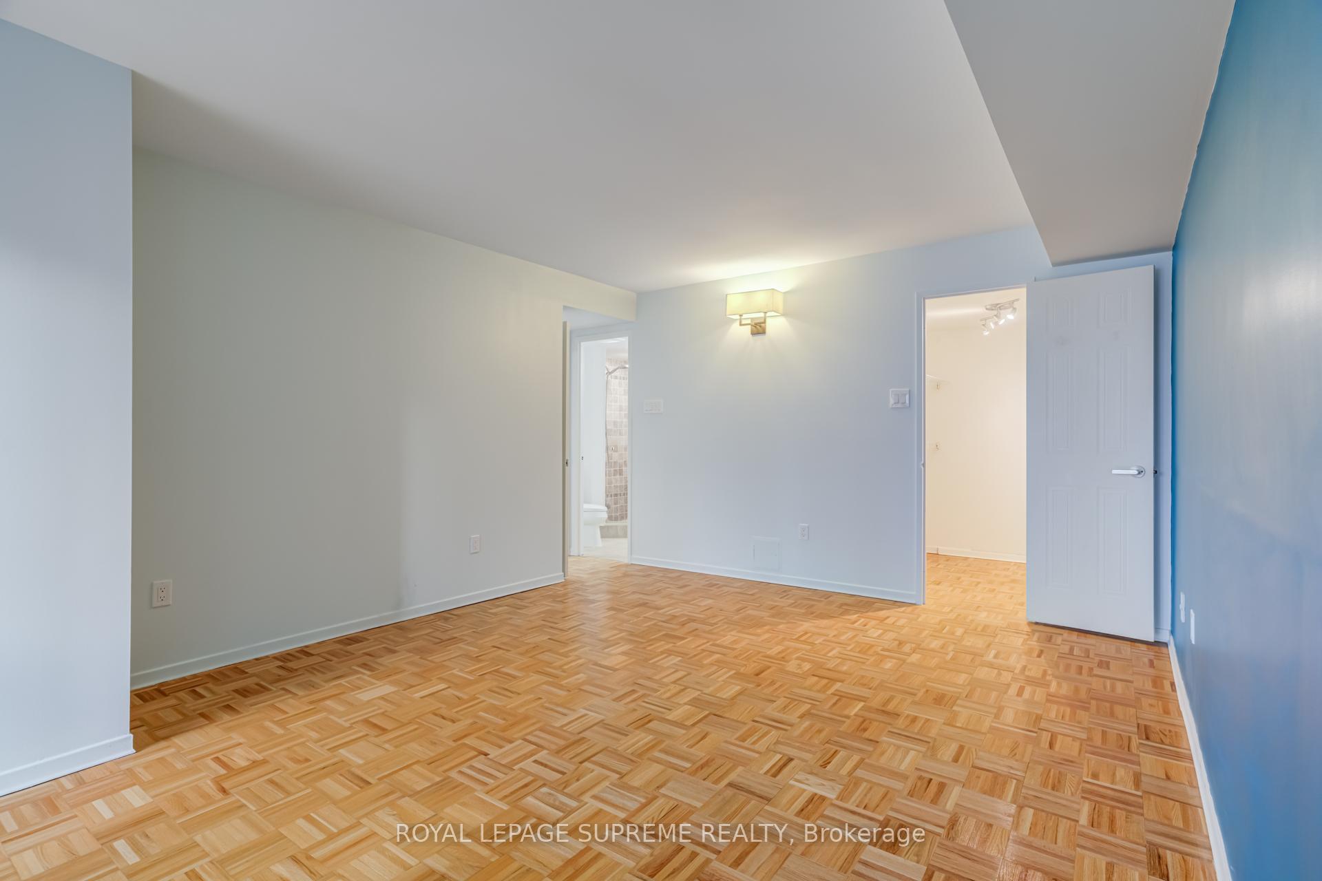5 Kenneth Avenue 1804, Toronto Unit: 1804