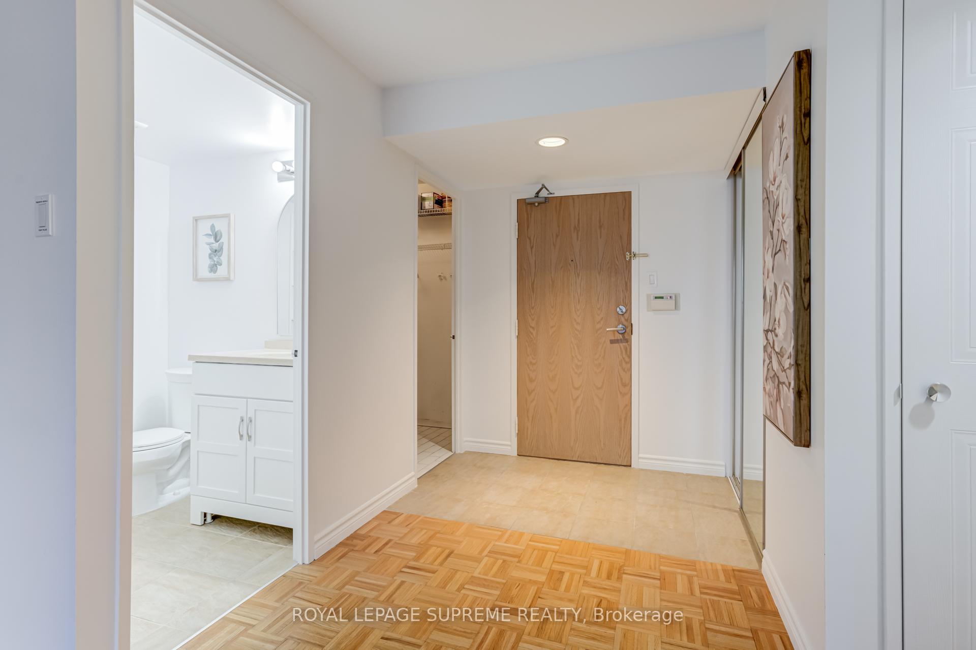 5 Kenneth Avenue 1804, Toronto Unit: 1804