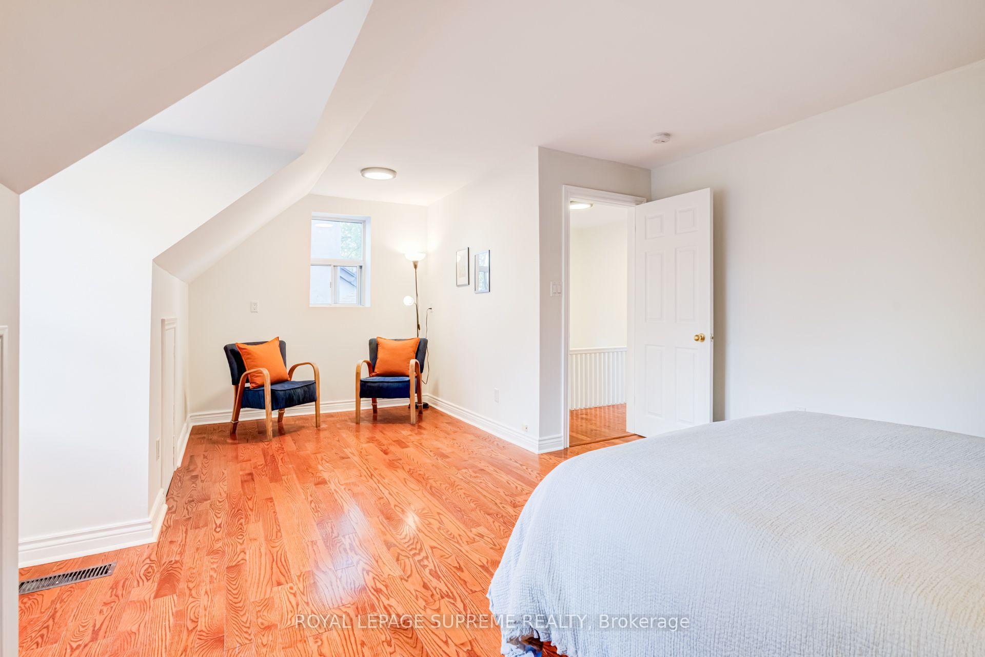 32 Thome Crescent, Toronto