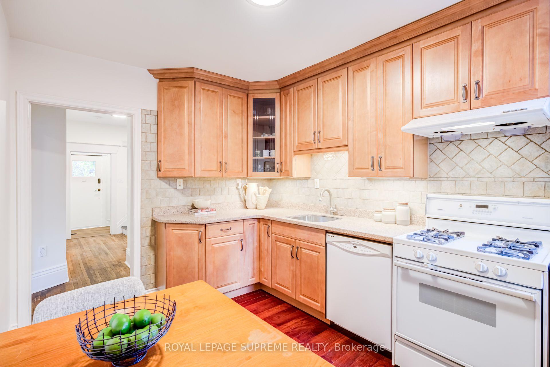 32 Thome Crescent, Toronto