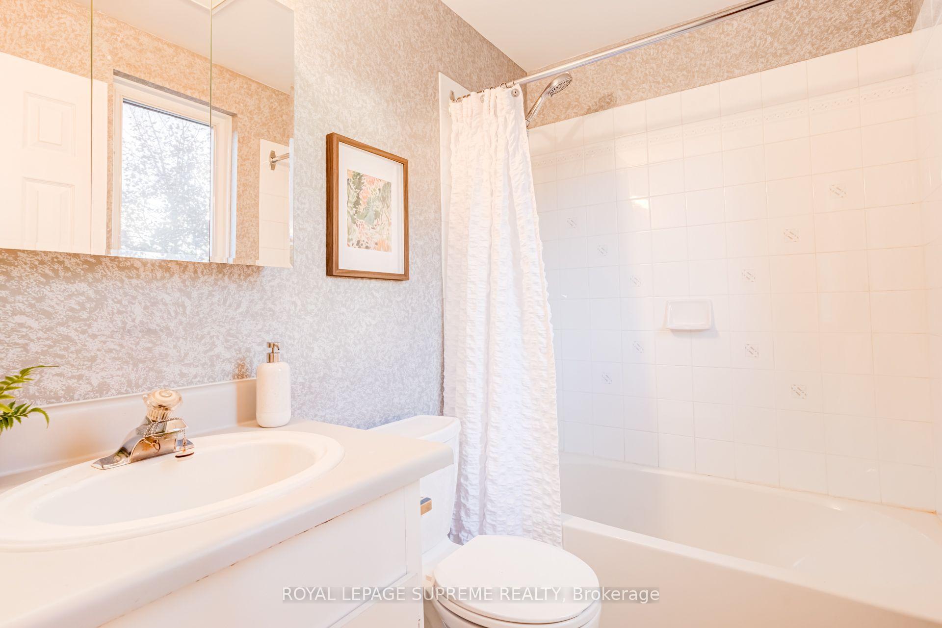 32 Thome Crescent, Toronto