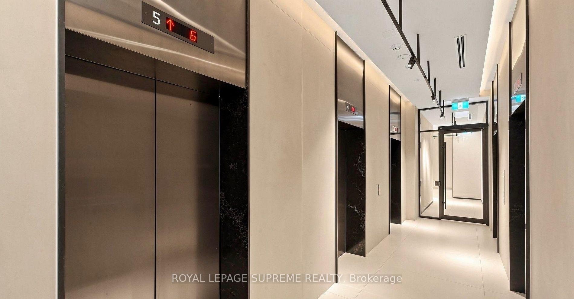 400 King Street S 810, Toronto Unit: 810