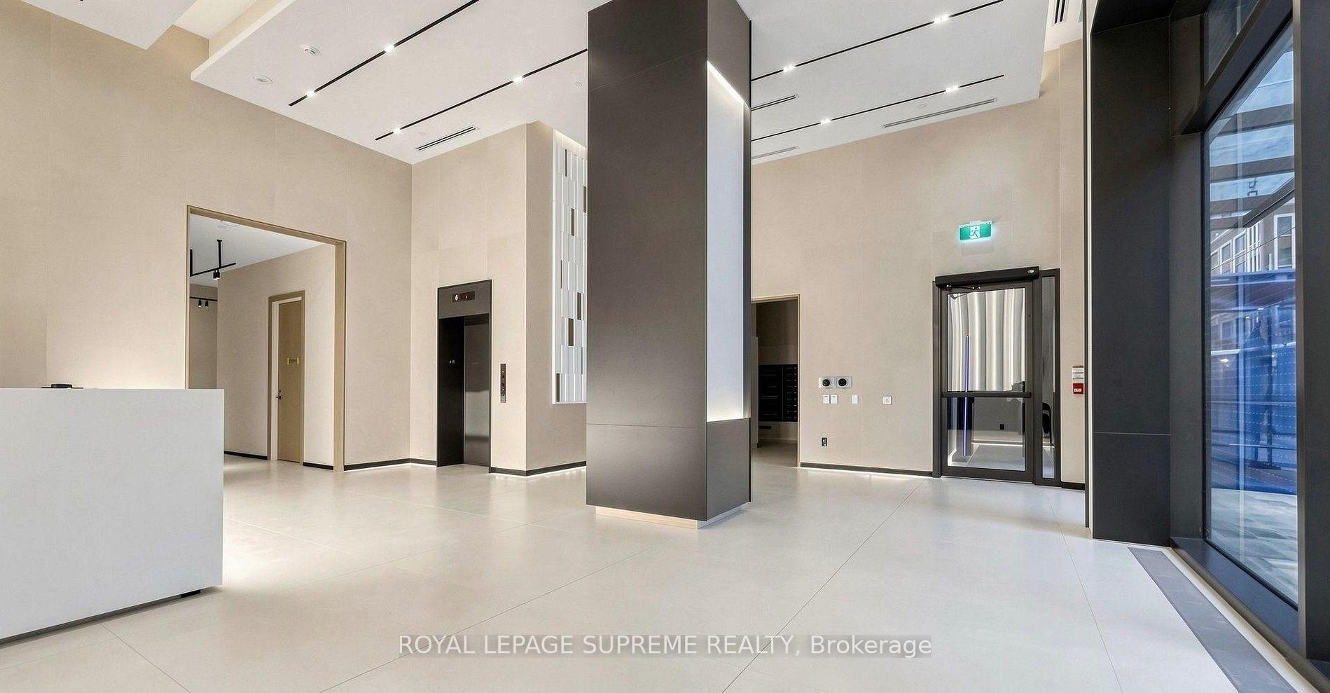 400 King Street S 810, Toronto Unit: 810