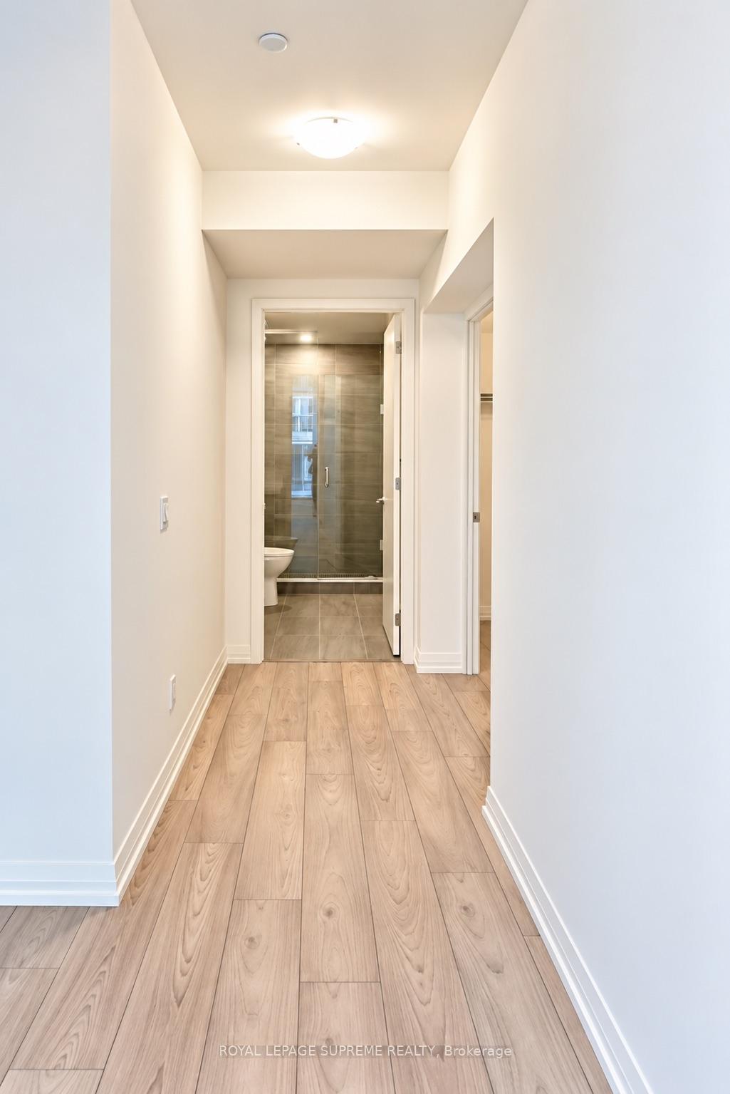 400 King Street S 810, Toronto Unit: 810
