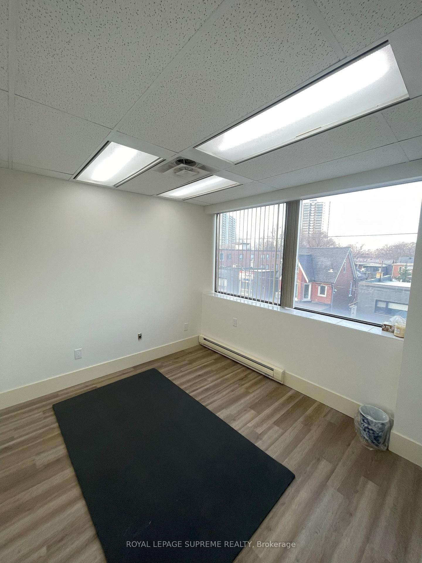 #304-3 - 855 Broadview Avenue, Toronto Unit: 304-3