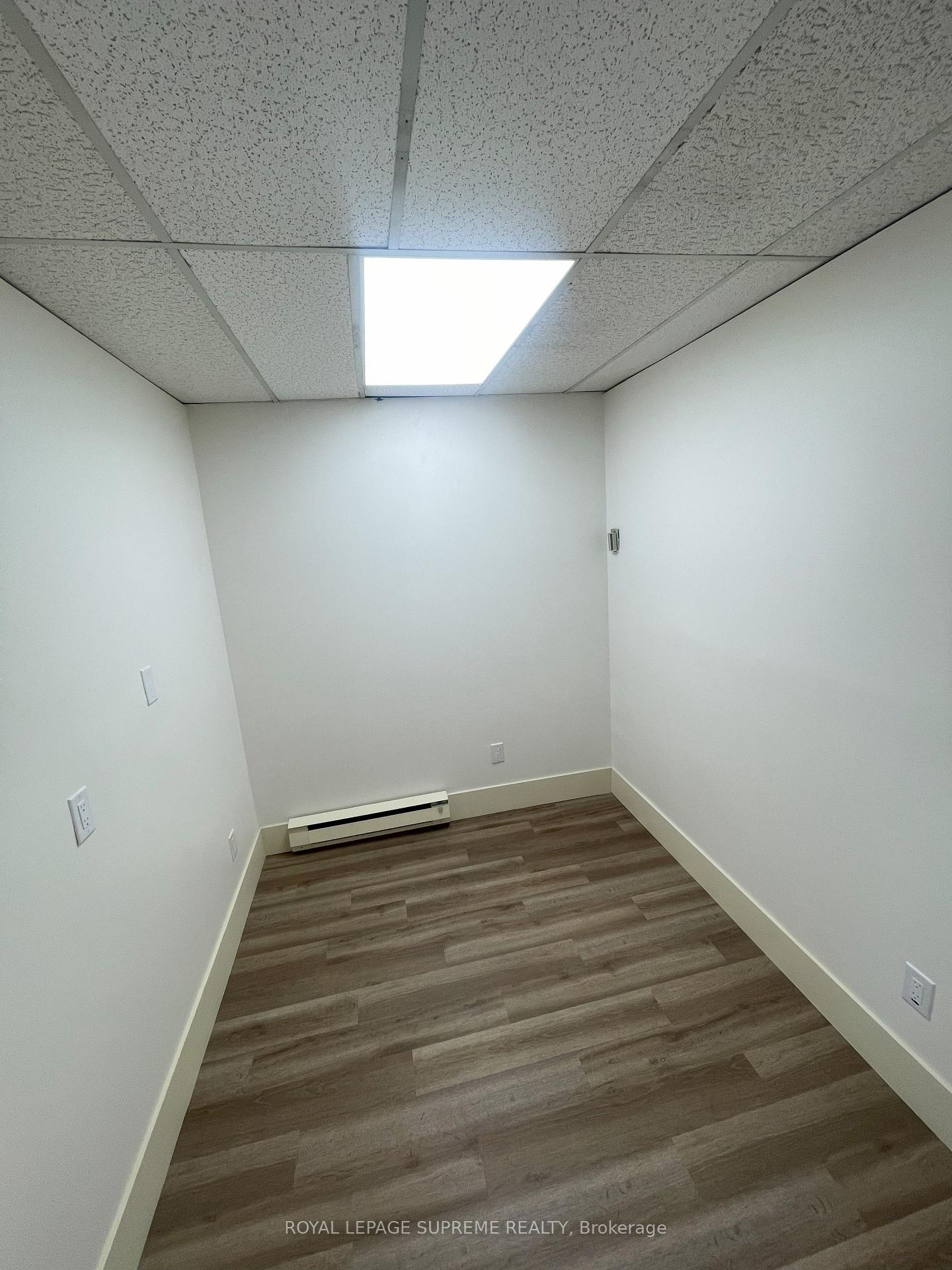 #304-6 - 855 Broadview Avenue, Toronto Unit: 304-6