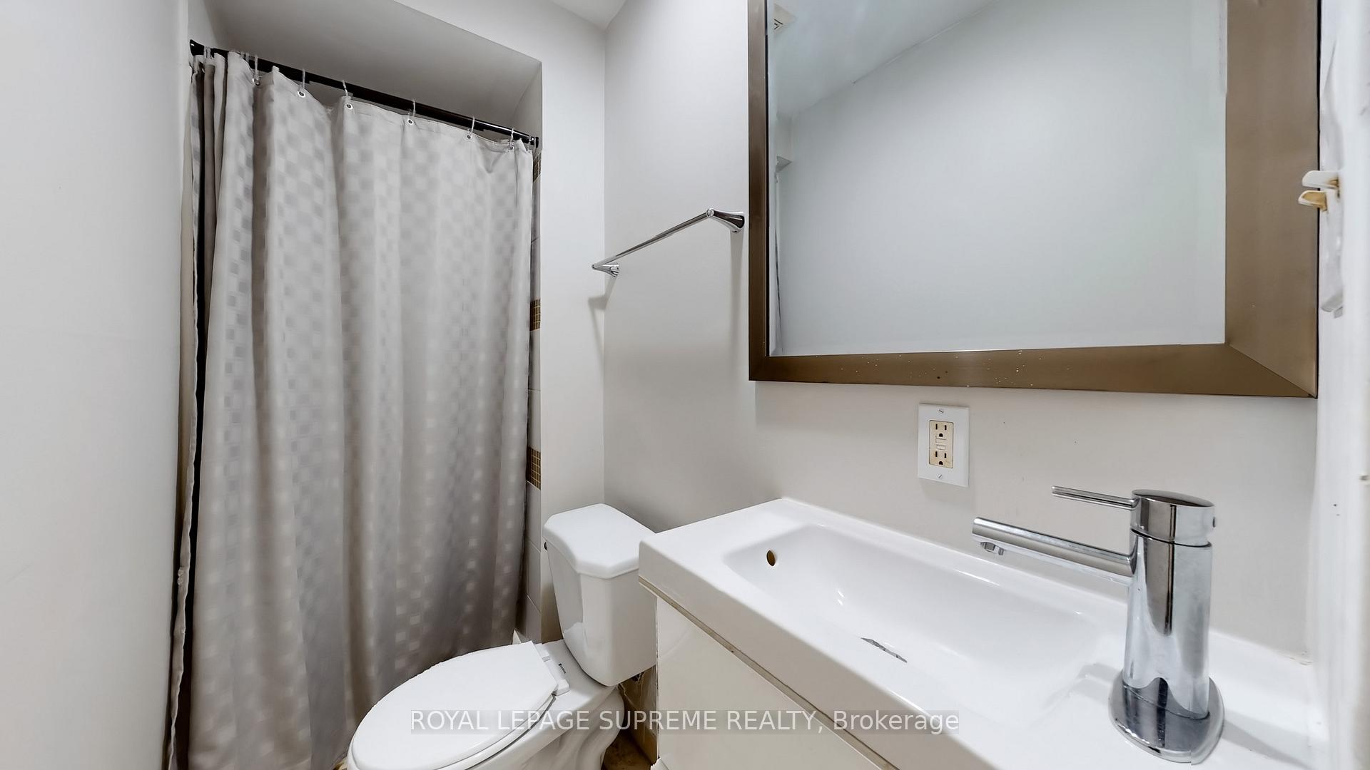370 Jones Avenue, Toronto E01