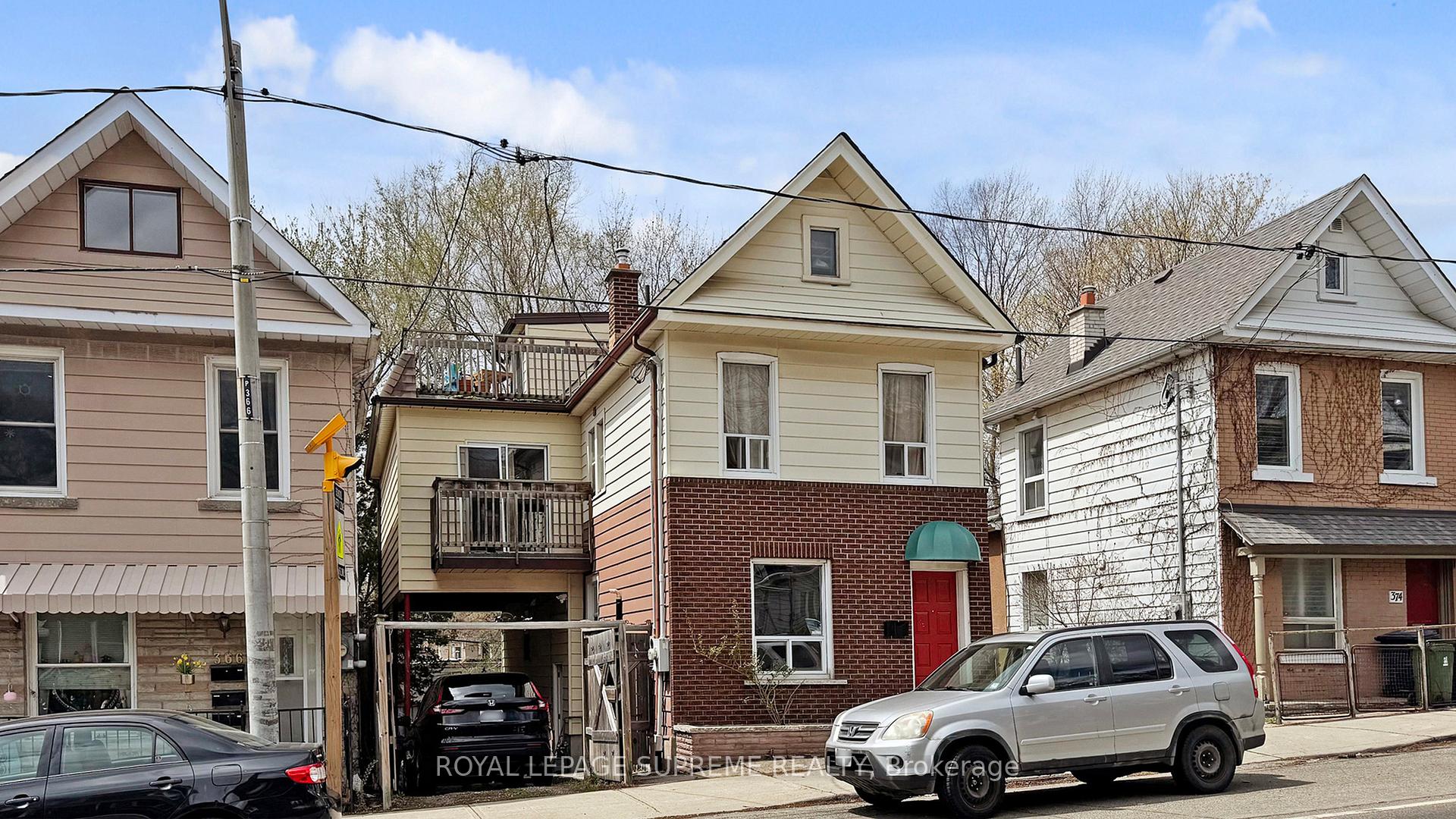 370 Jones Avenue, Toronto E01