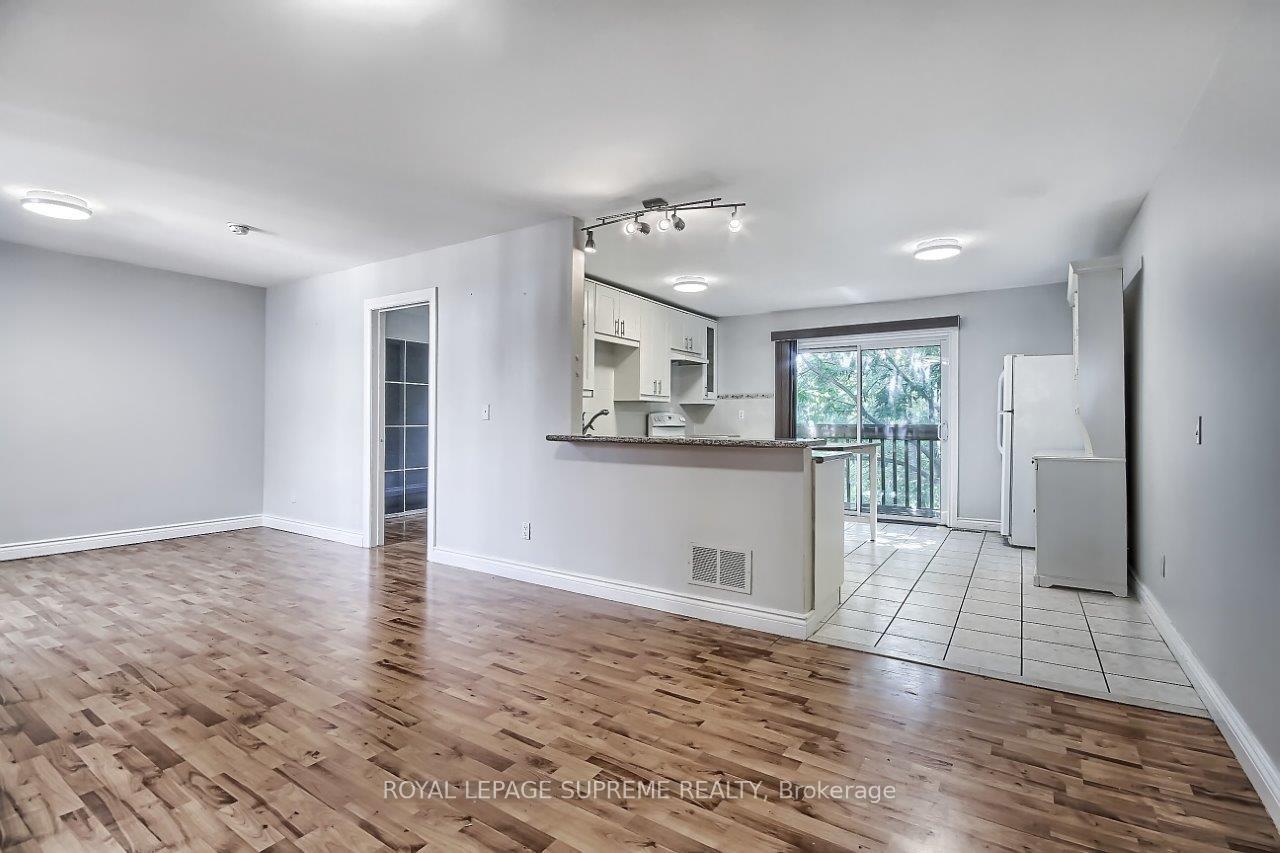 370 Jones Avenue, Toronto E01