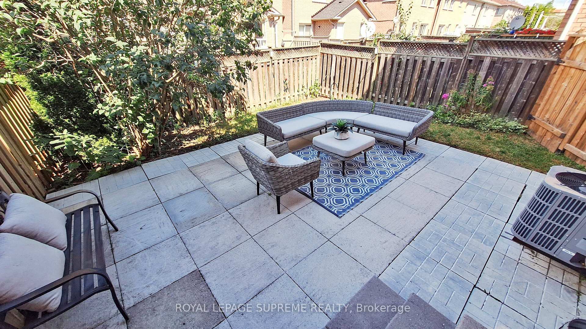 32 Flatfield Terrace