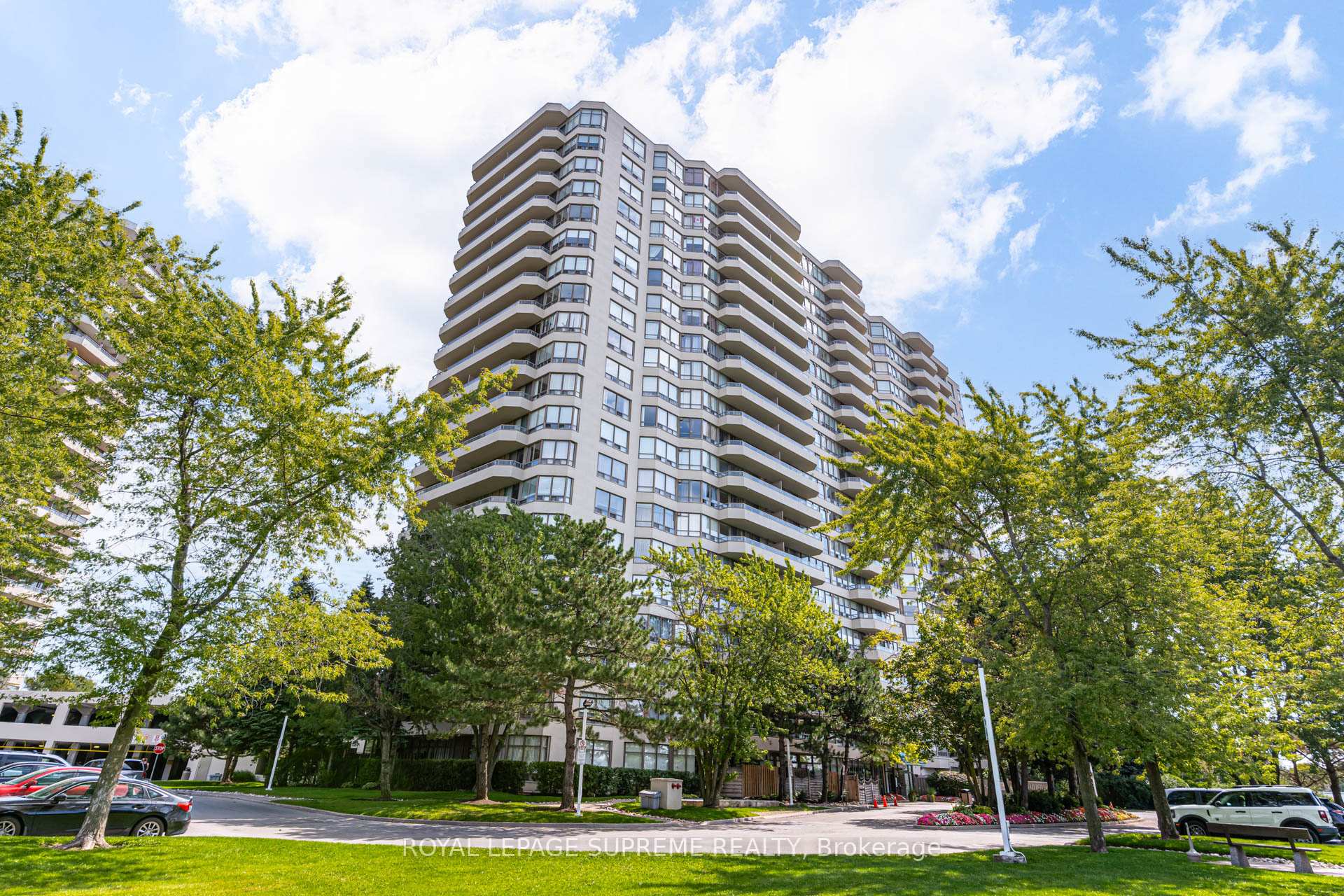 1 GREYSTONE WALK Drive PH83
