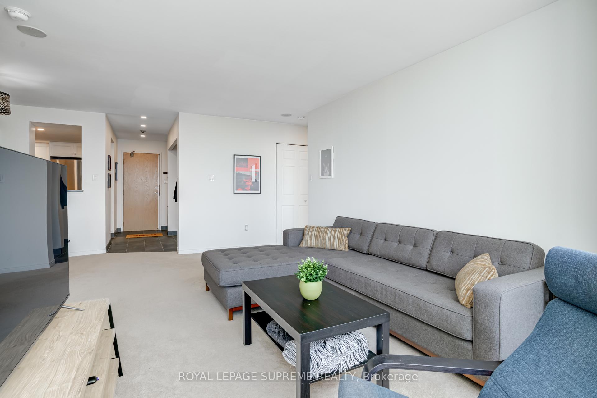 1 GREYSTONE WALK Drive PH83