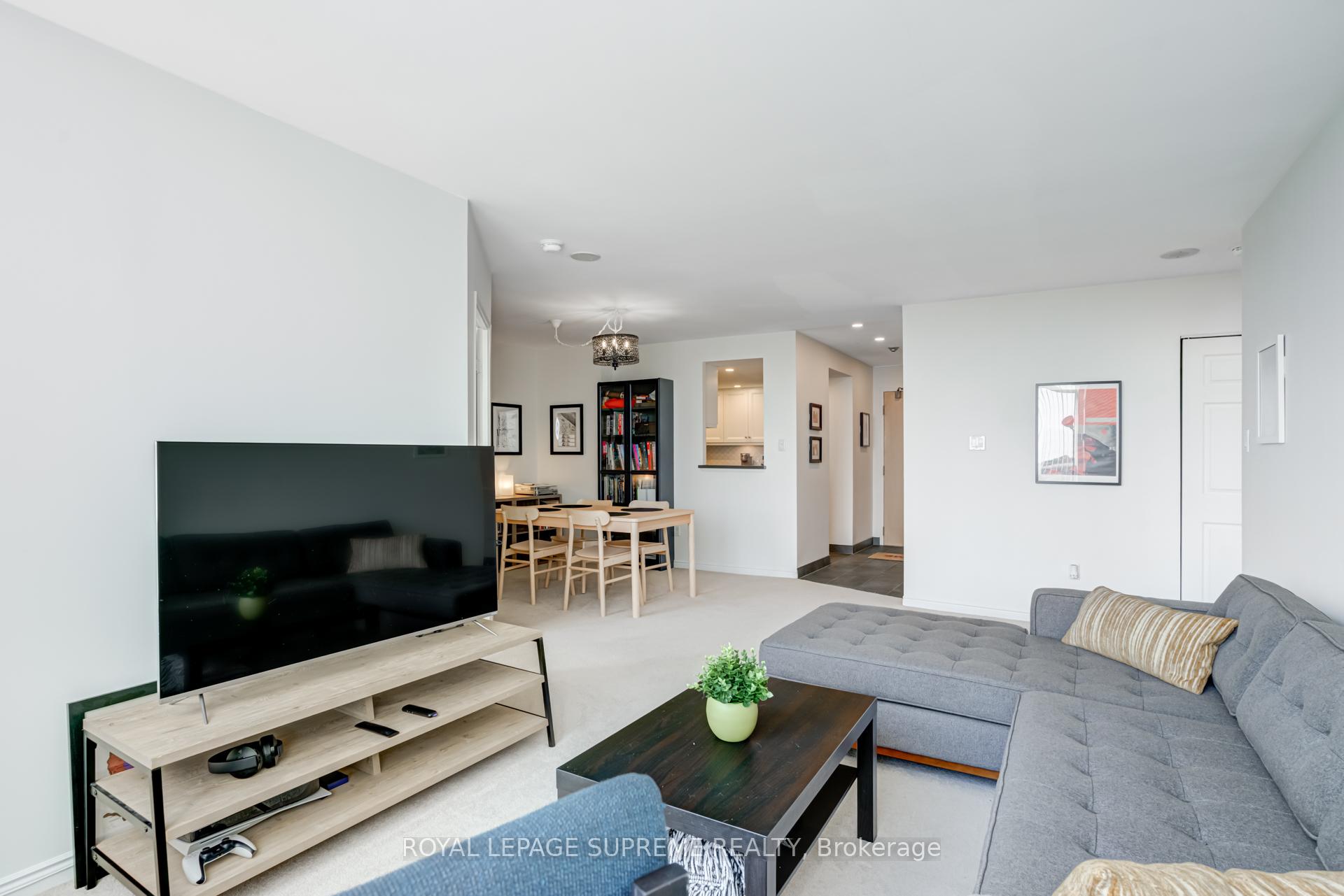 1 GREYSTONE WALK Drive PH83